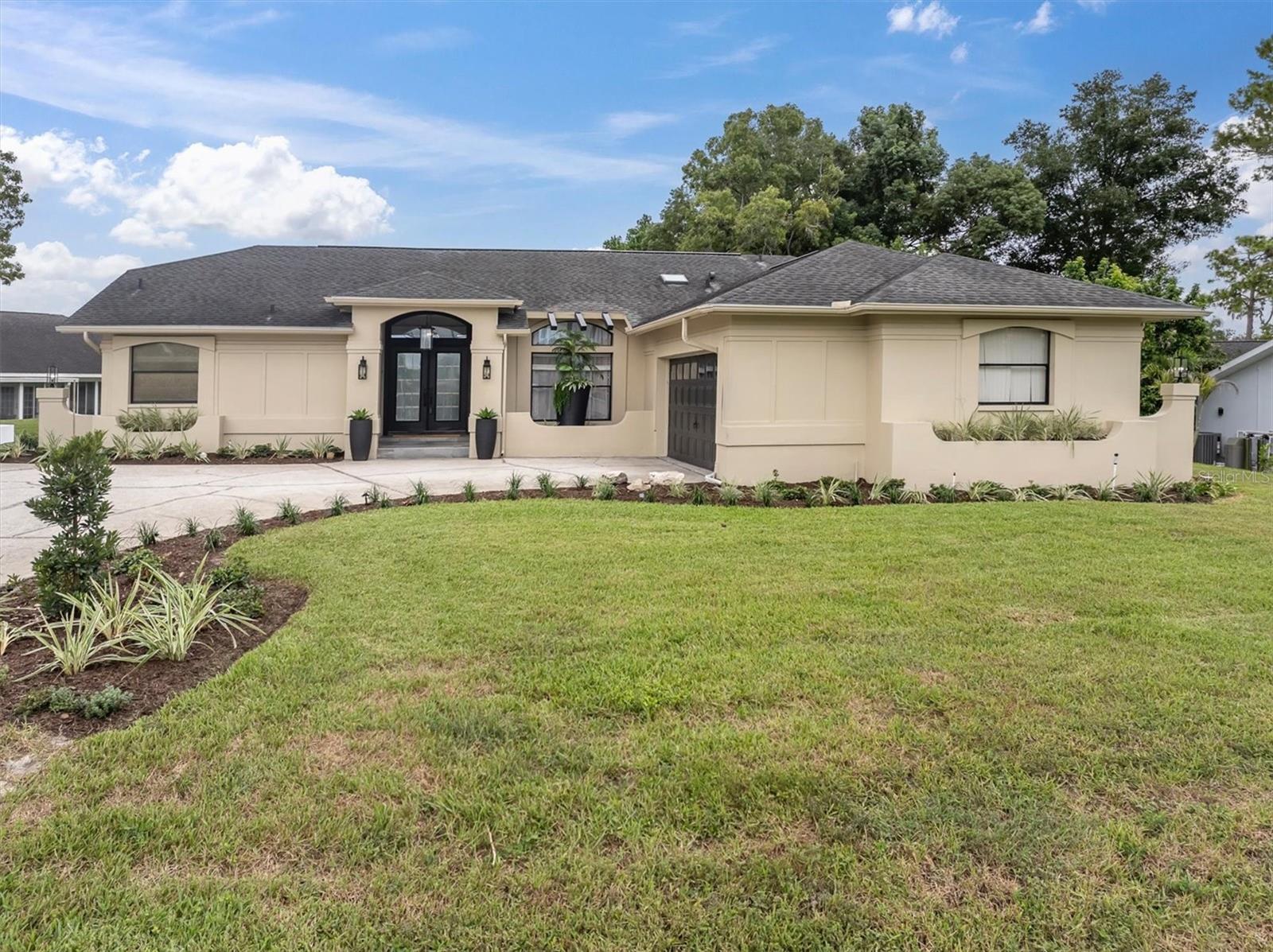 8721 LATHAM LN — photo 42