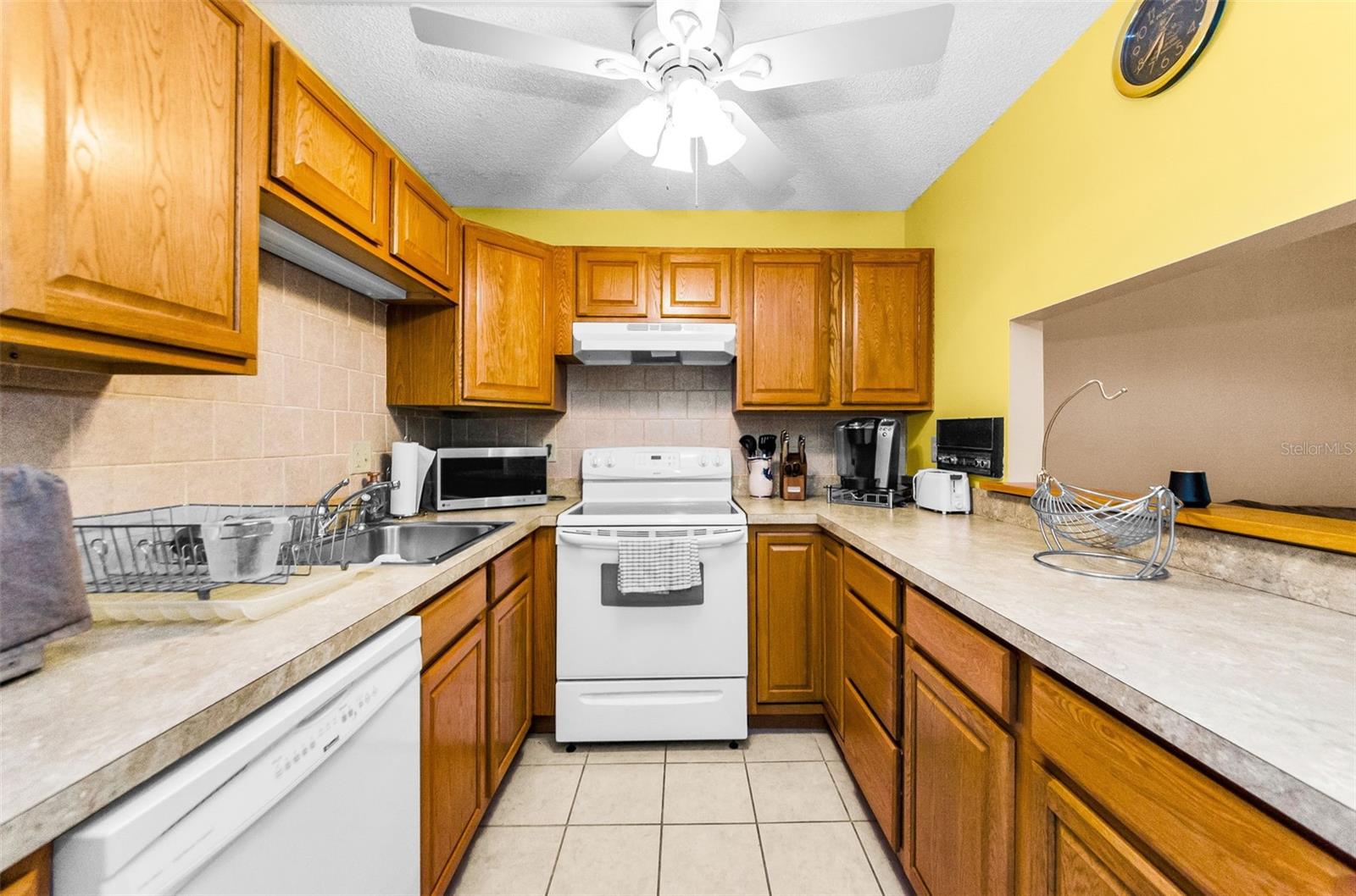 2575 PINE RIDGE WAY S #E1 — photo 10