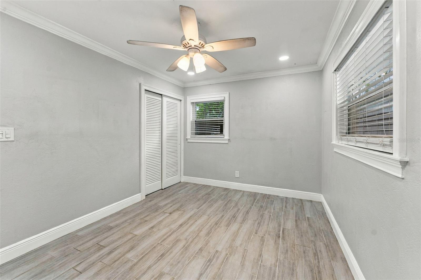 5143 NEWTON AVE S — photo 10