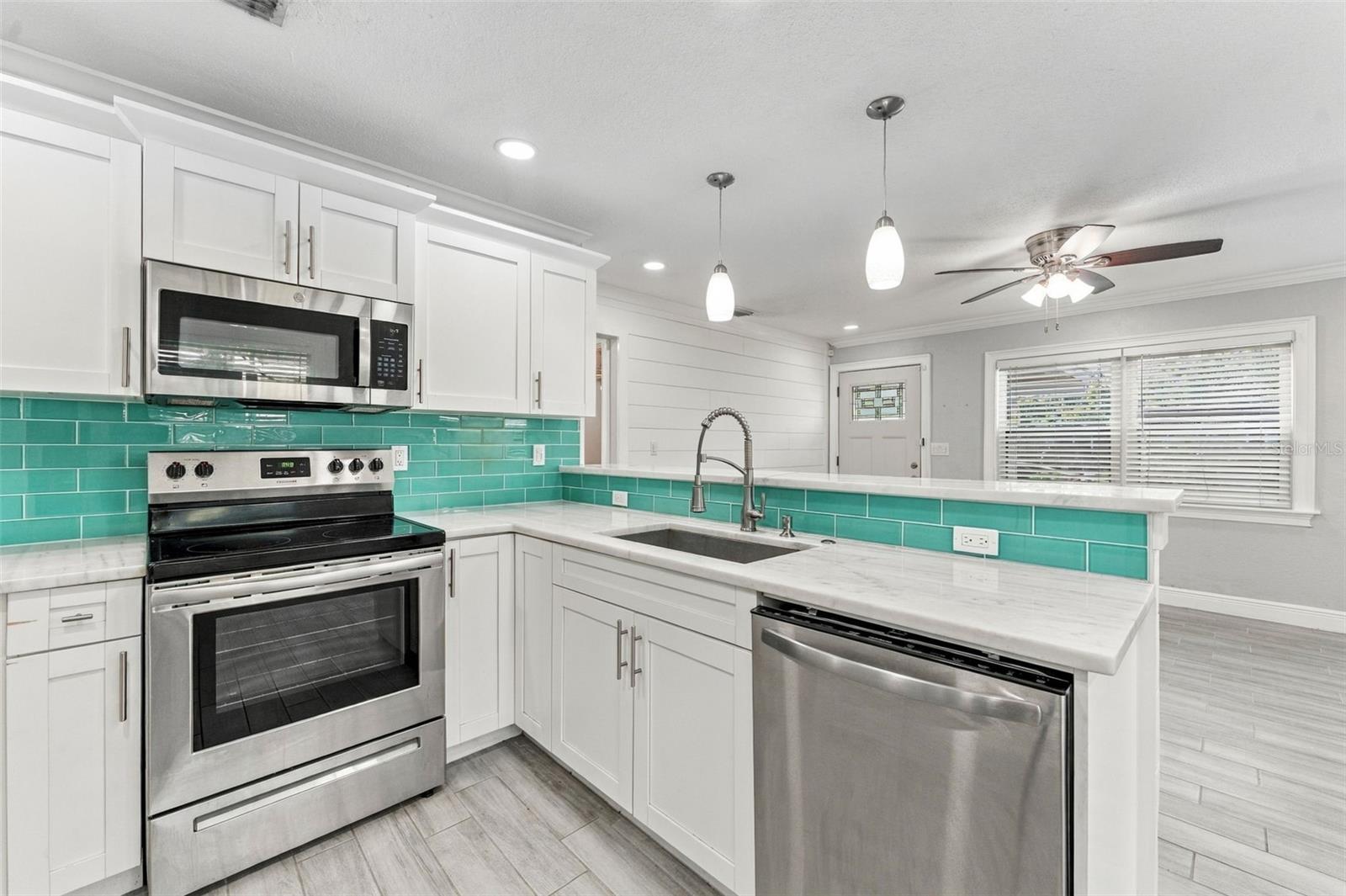 5143 NEWTON AVE S — photo 7