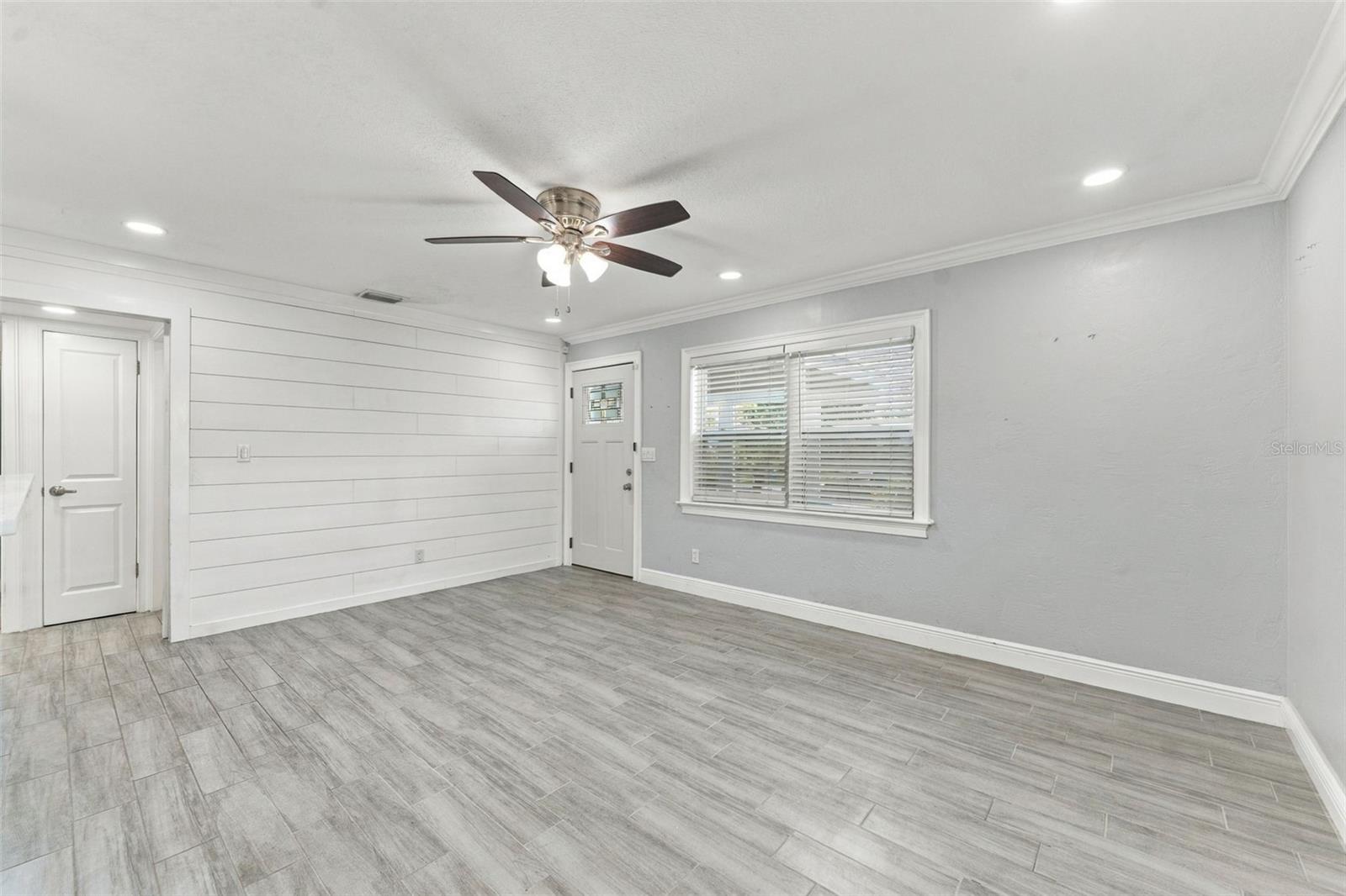 5143 NEWTON AVE S — photo 6