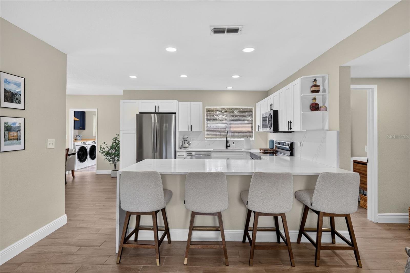 2913 W ELROD AVE — photo 6