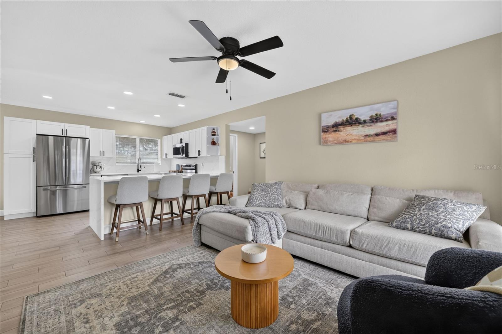 2913 W ELROD AVE — photo 5