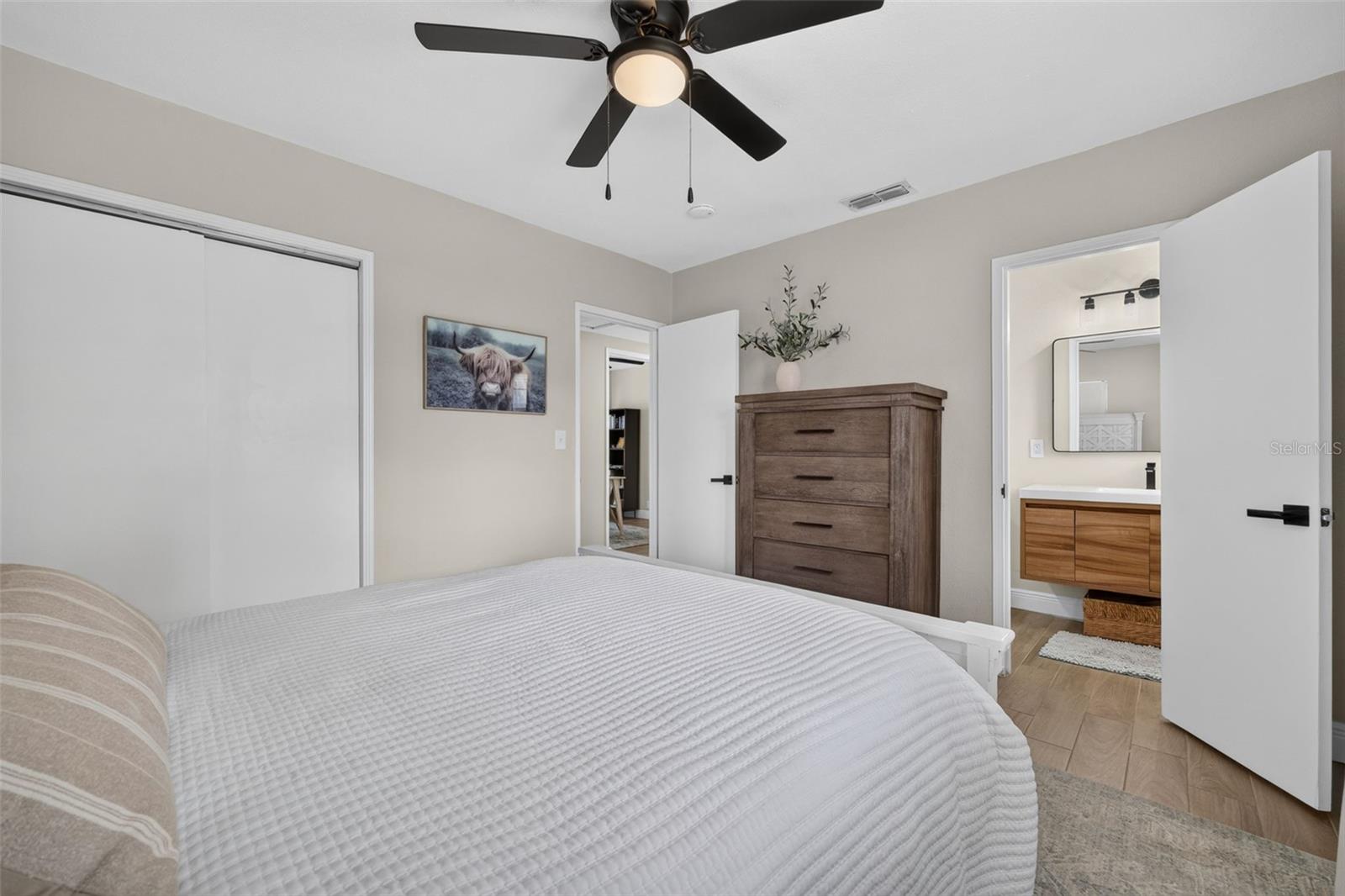 2913 W ELROD AVE — photo 22