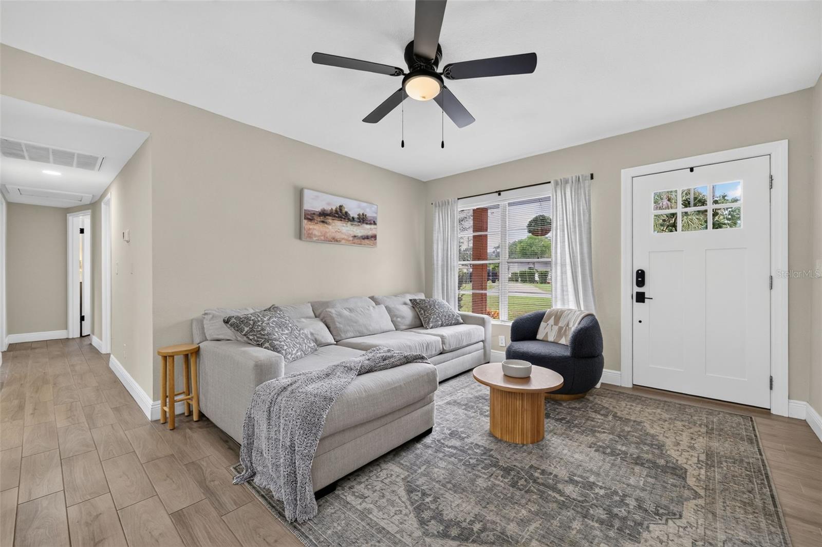 2913 W ELROD AVE — photo 3