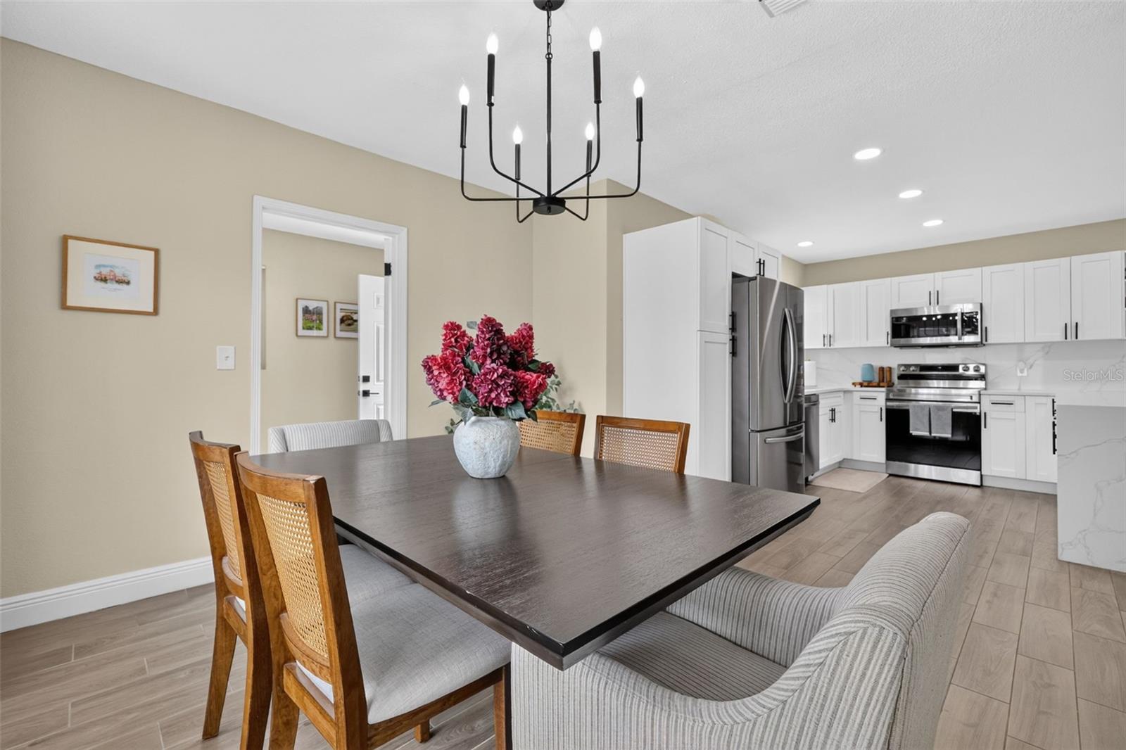 2913 W ELROD AVE — photo 14