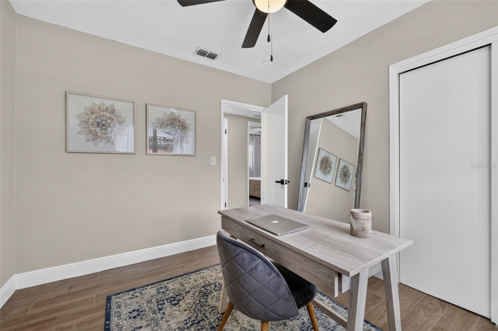 2913 W ELROD AVE — photo 20