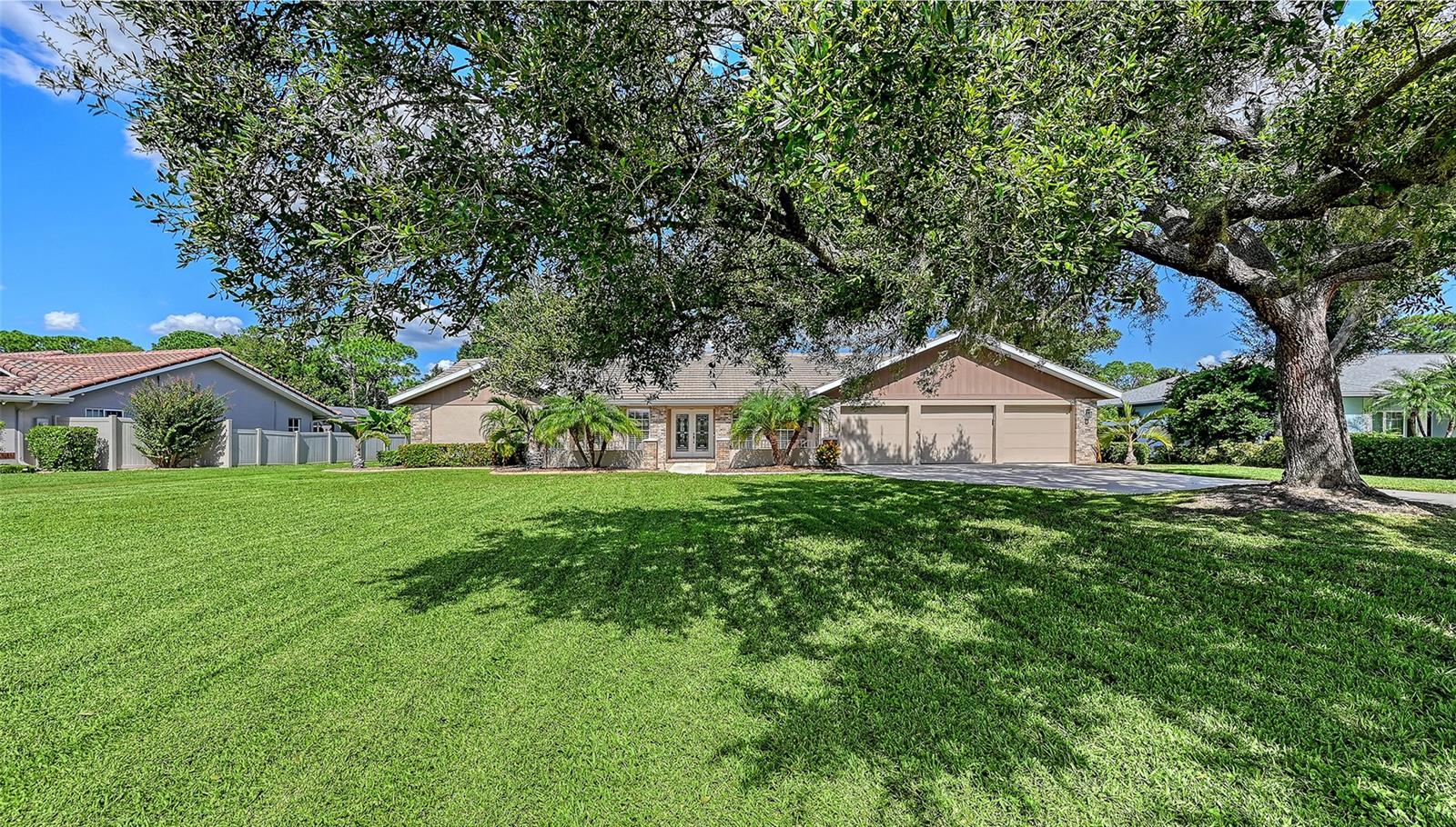 7913 BROADMOOR PINES BLVD — photo 8