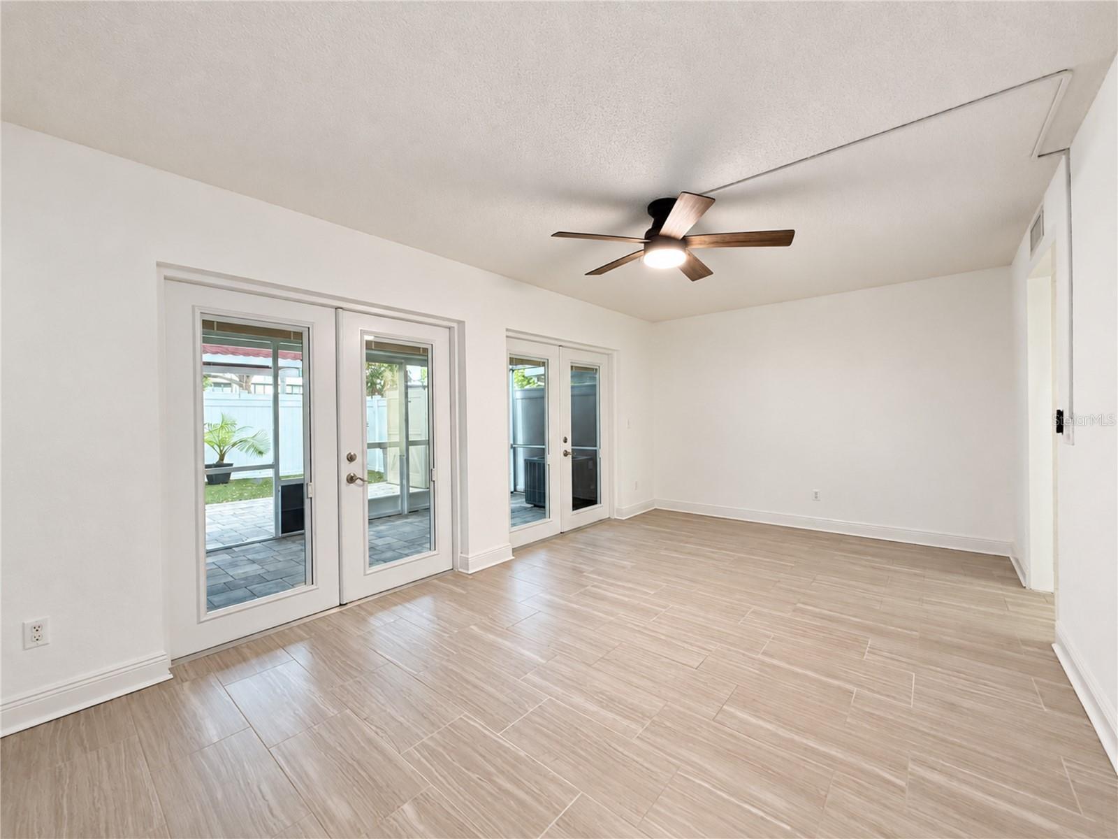 3204 W DE LEON ST #A — photo 13