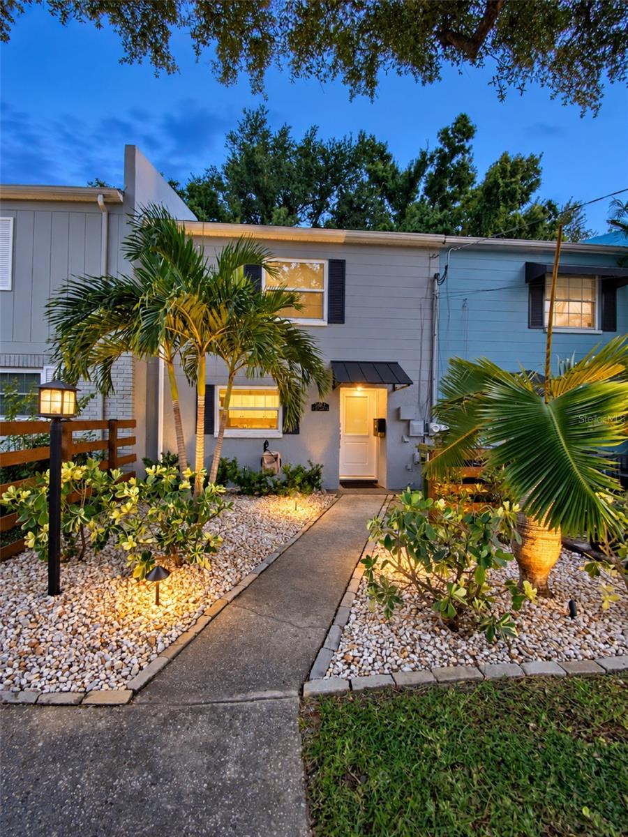 3204 W DE LEON ST #A — photo 26
