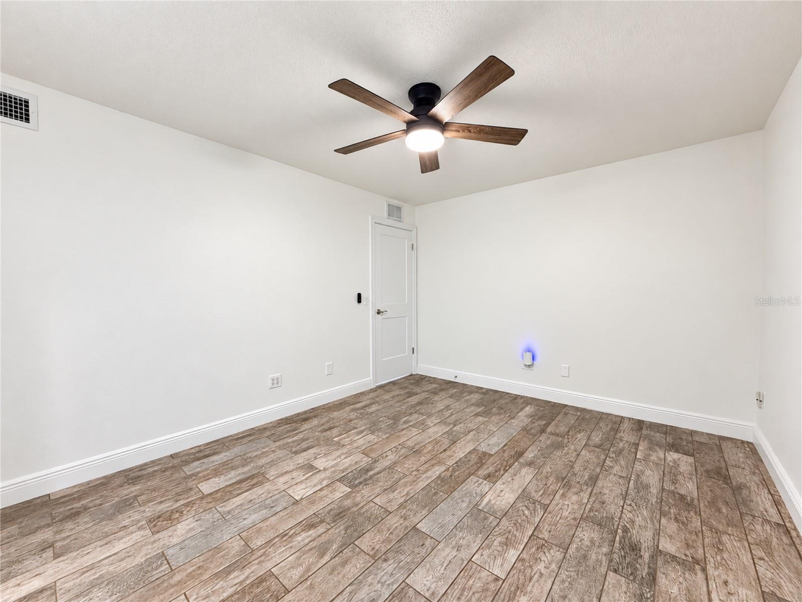 3204 W DE LEON ST #A — photo 15