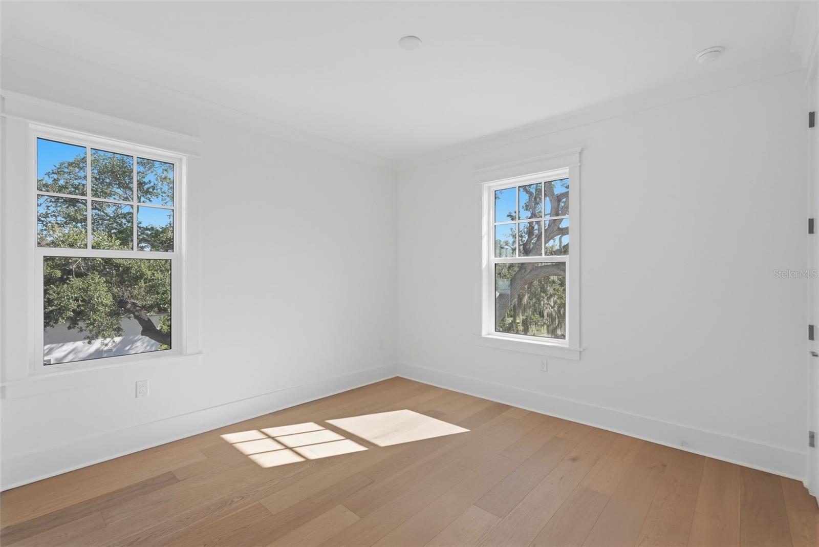 822 SNELL ISLE BLVD NE — photo 40