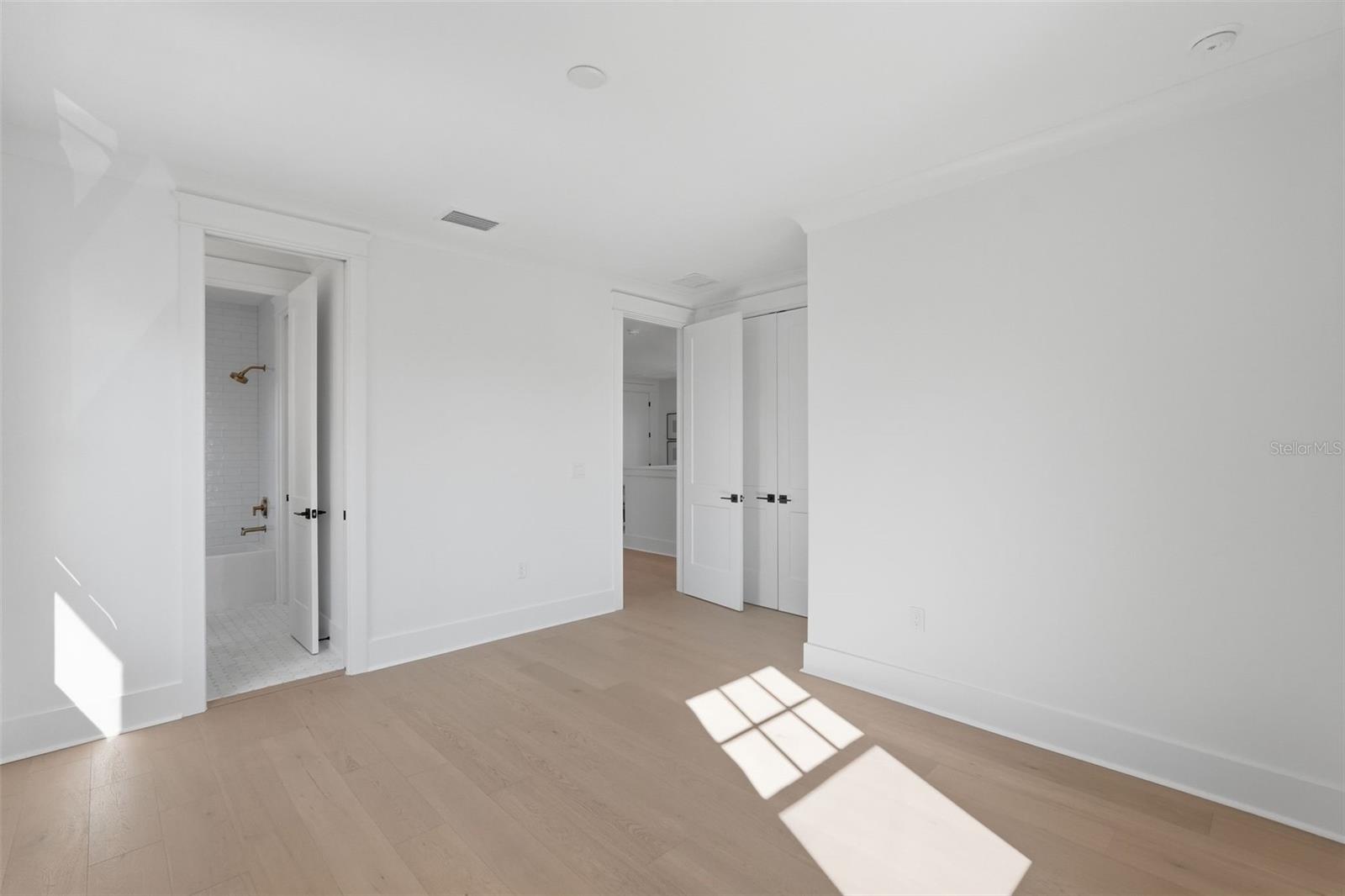822 SNELL ISLE BLVD NE — photo 43
