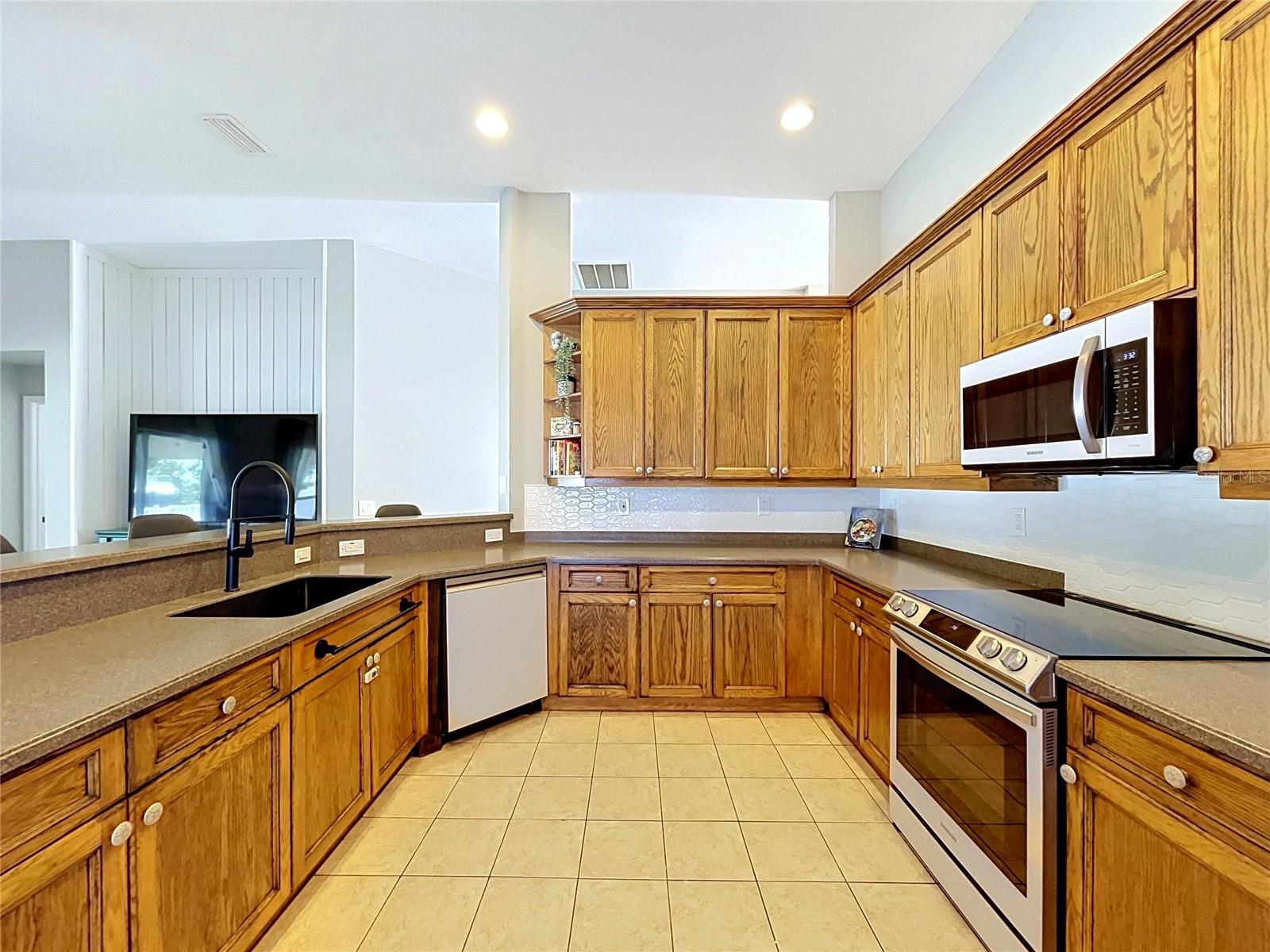 11607 MOUNTAIN BAY DR — photo 19