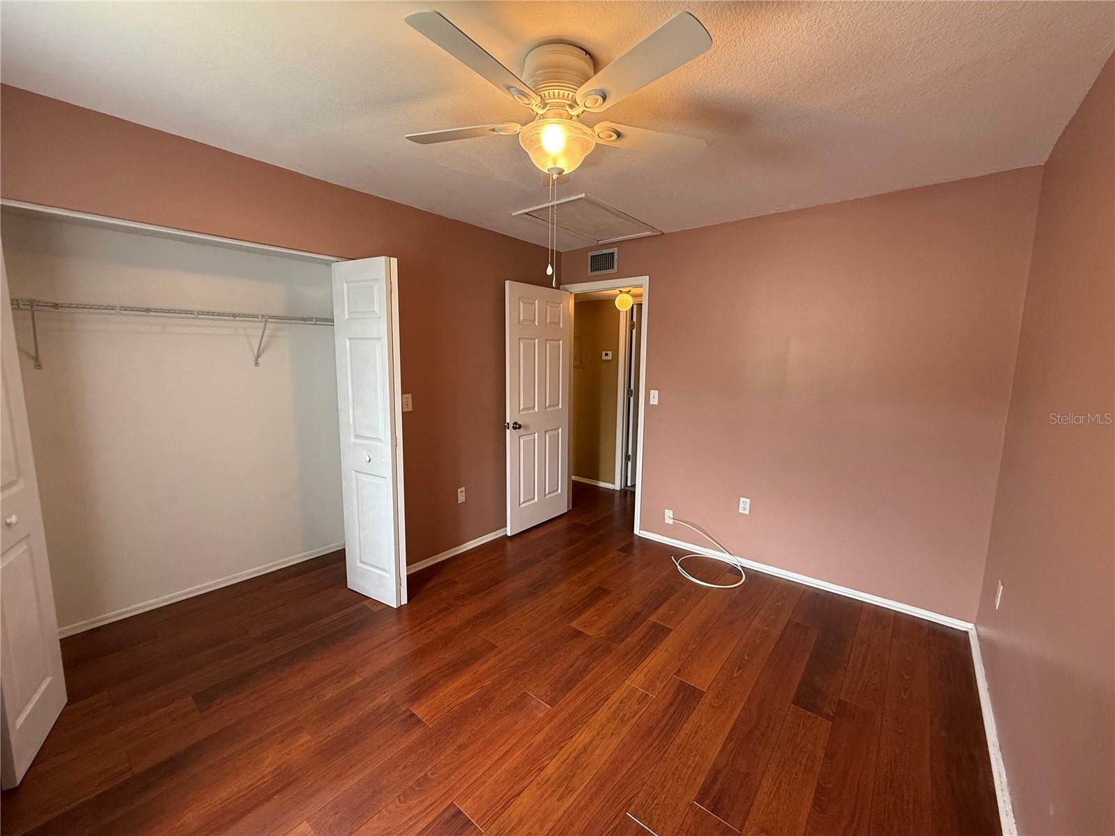 208 CYPRESS CT #208 — photo 18