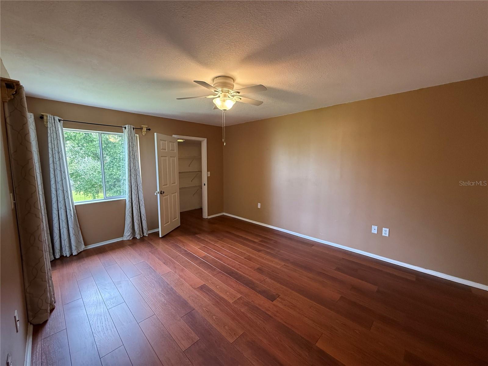 208 CYPRESS CT #208 — photo 10
