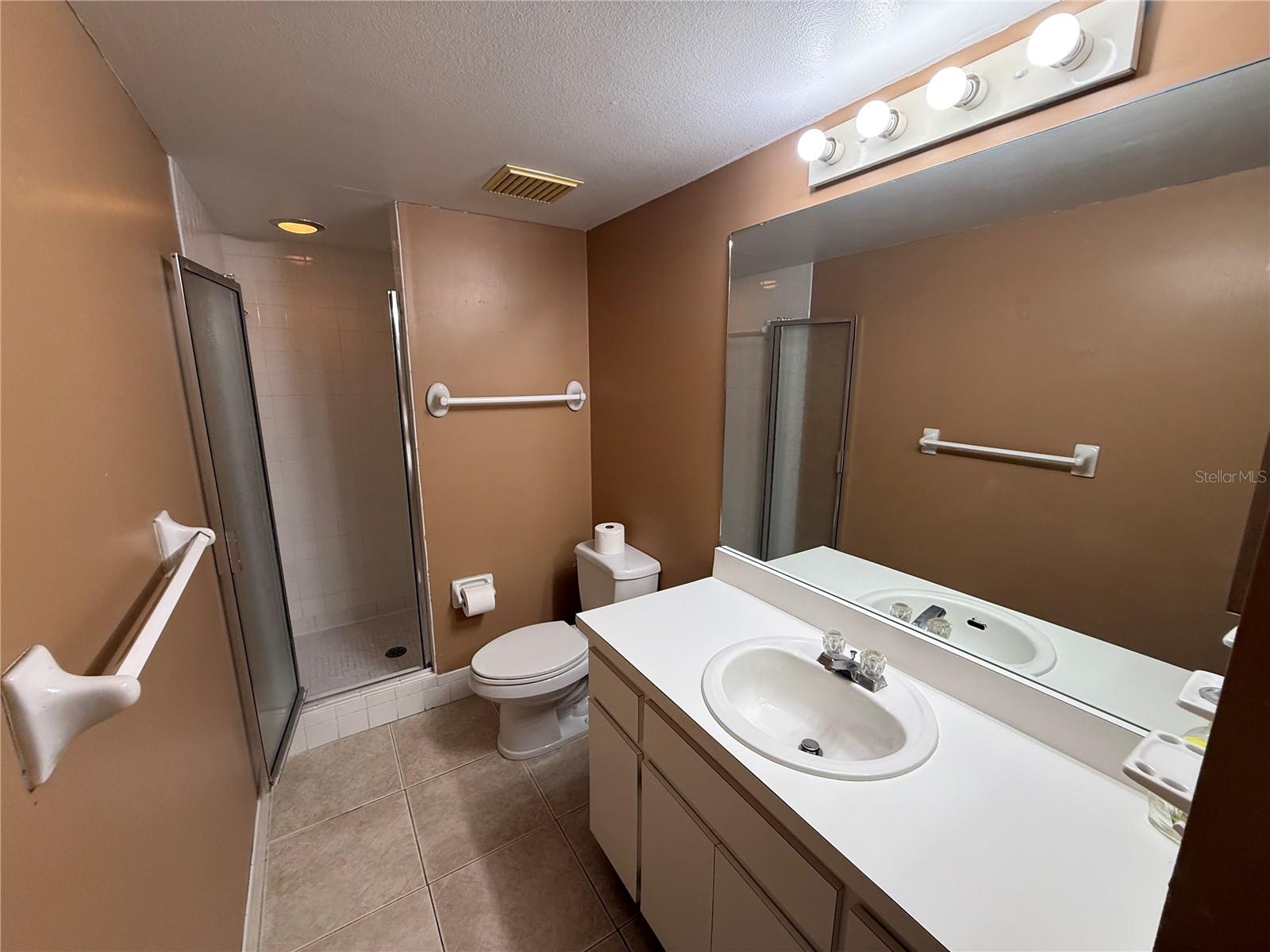 208 CYPRESS CT #208 — photo 14