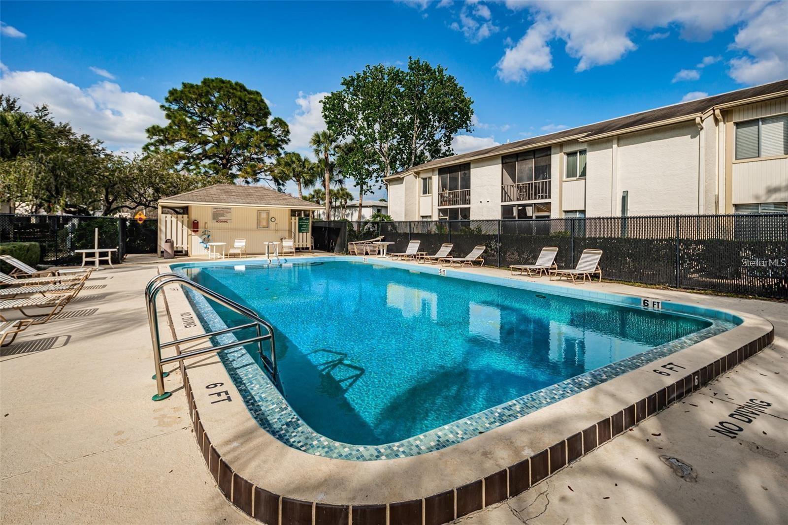 208 CYPRESS CT #208 — photo 25