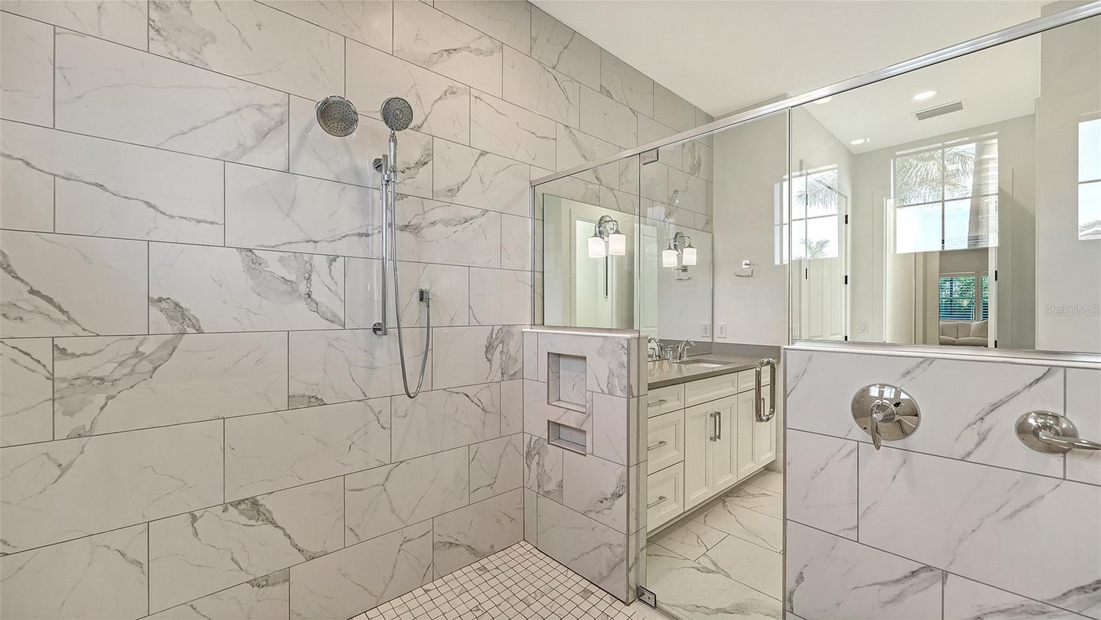 8207 NEVIS RUN — photo 29