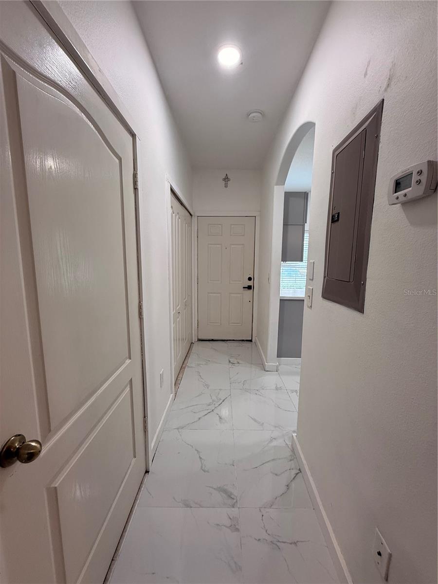3454 HIGH HAMPTON CIR — photo 6