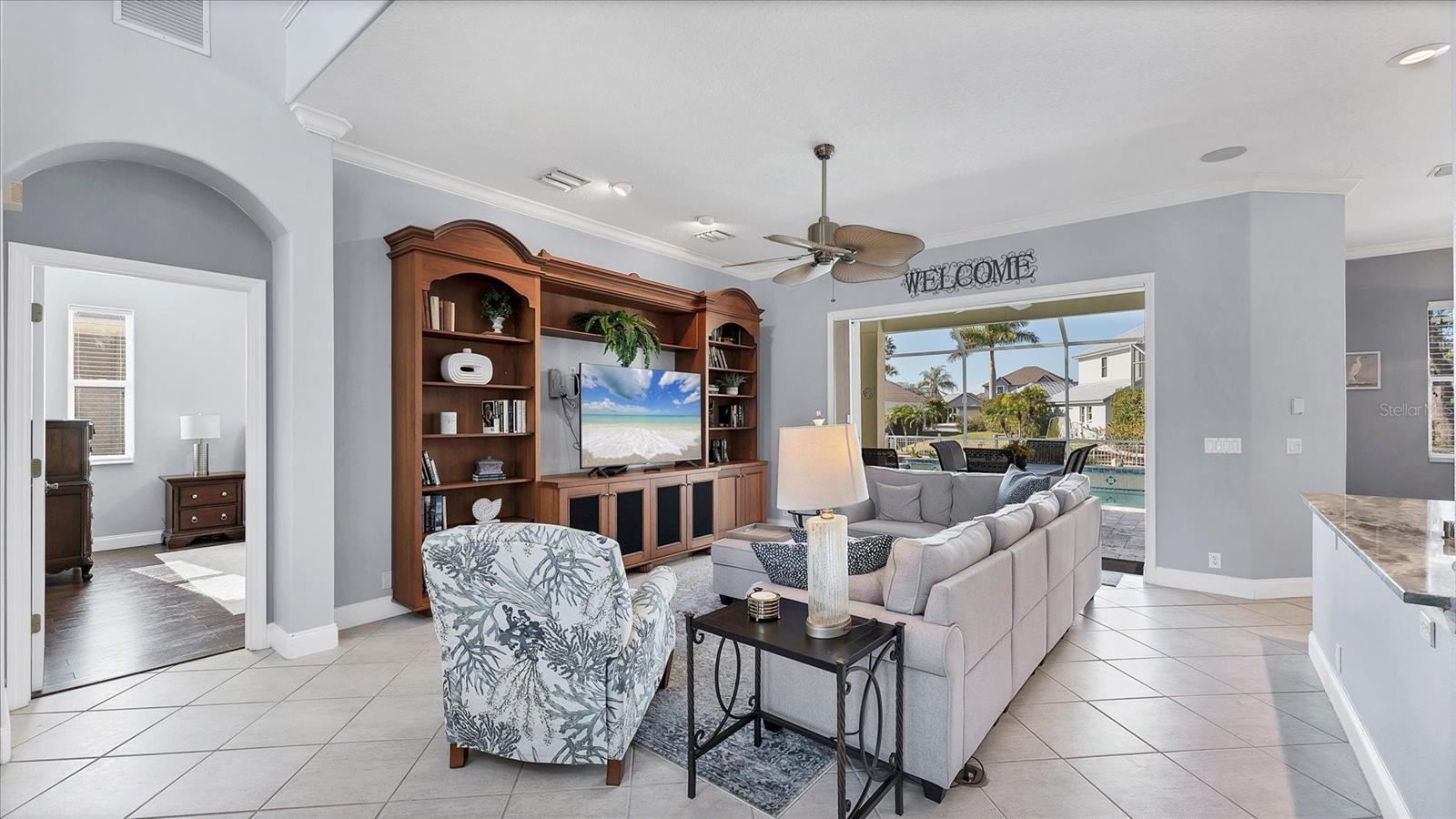 4627 BARRACUDA DR — photo 15