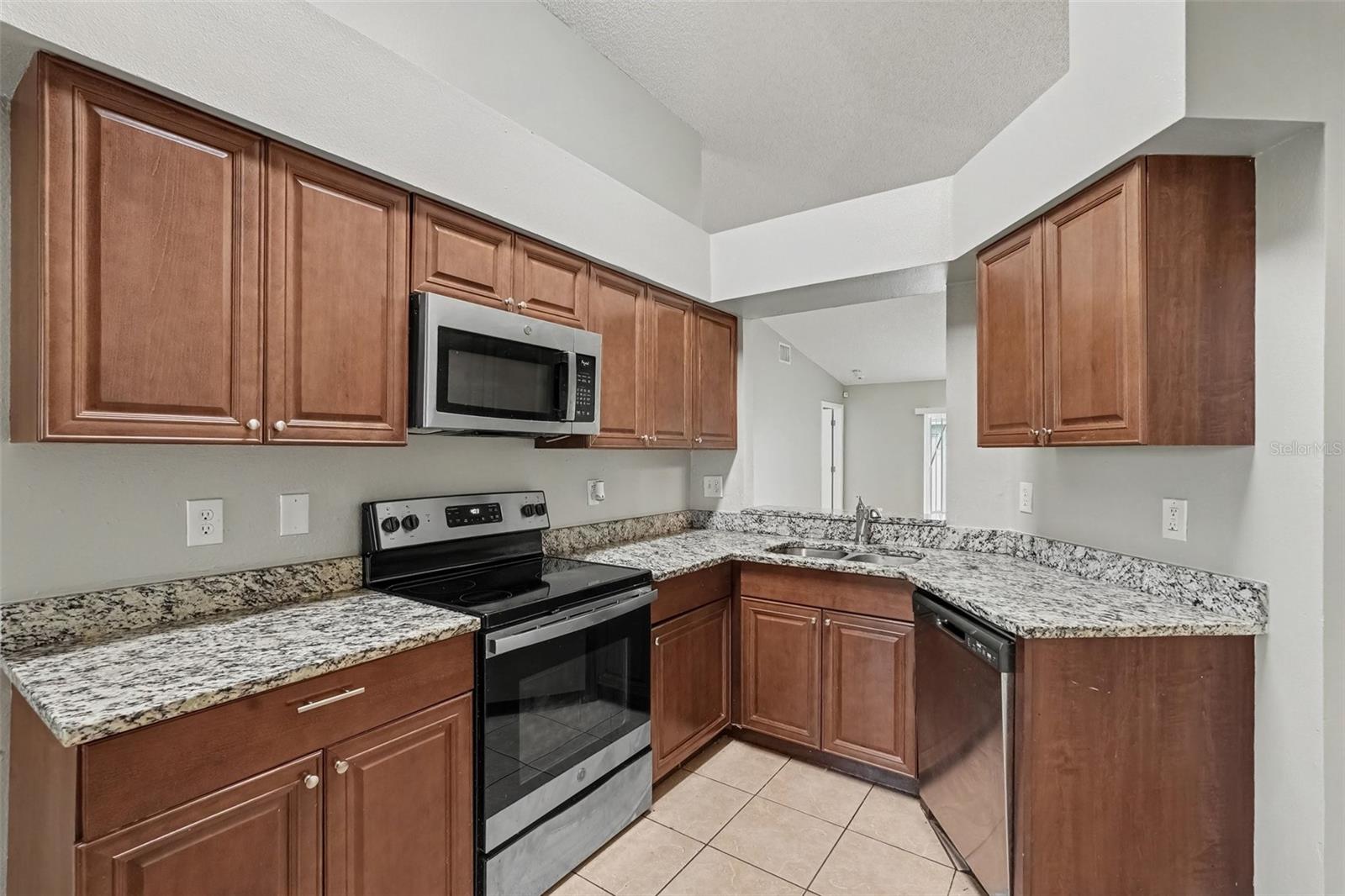 13245 PRESTWICK DR — photo 6