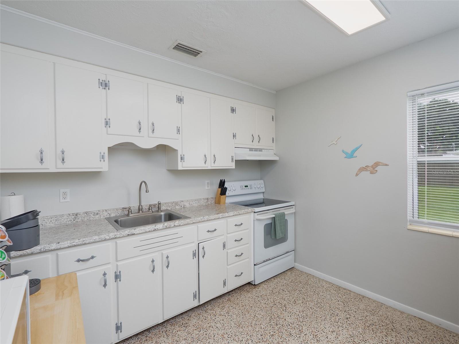 3314 NEW ENGLAND ST — photo 12