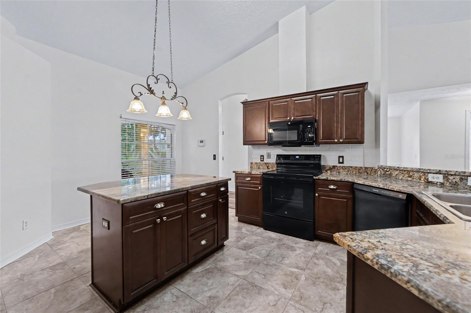 11211 ANDY DR — photo 11