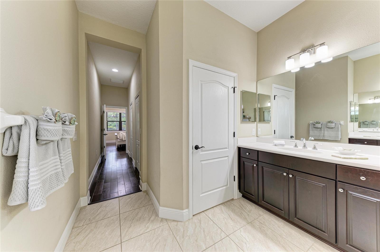 12642 HARNEY ST — photo 39