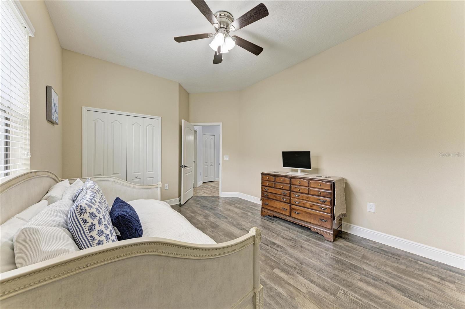 12642 HARNEY ST — photo 47