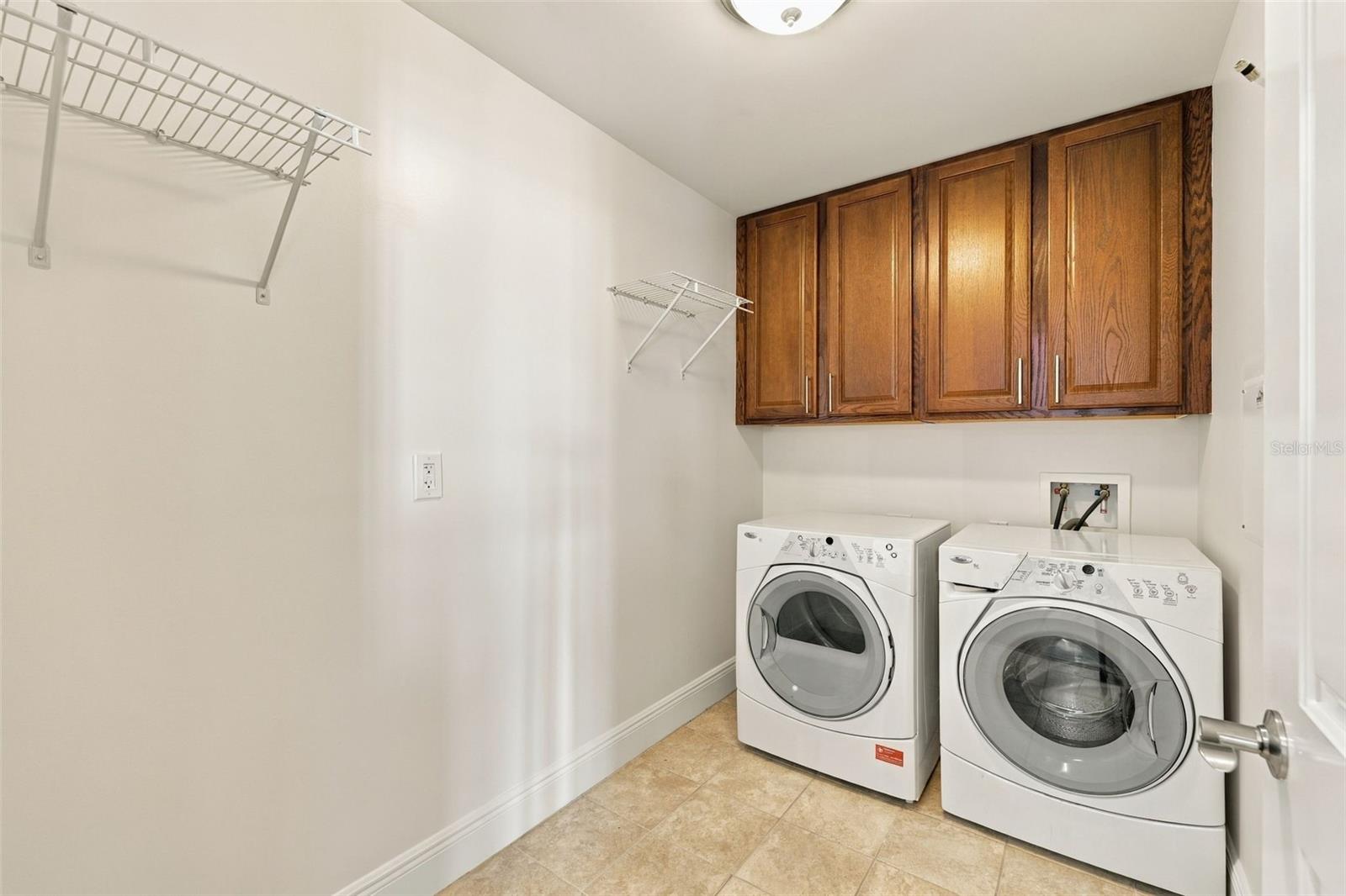1227 E MADISON ST #903 — photo 19