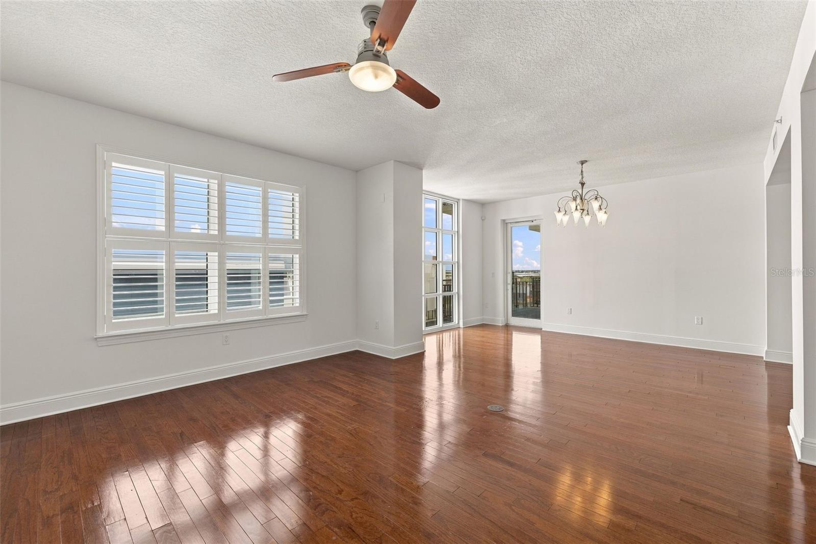 1227 E MADISON ST #903 — photo 7