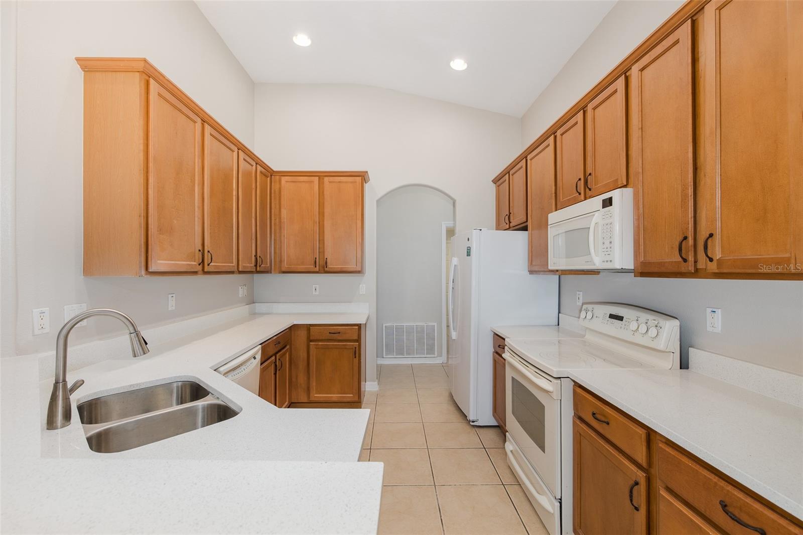 5815 JUSTICIA LOOP — photo 17