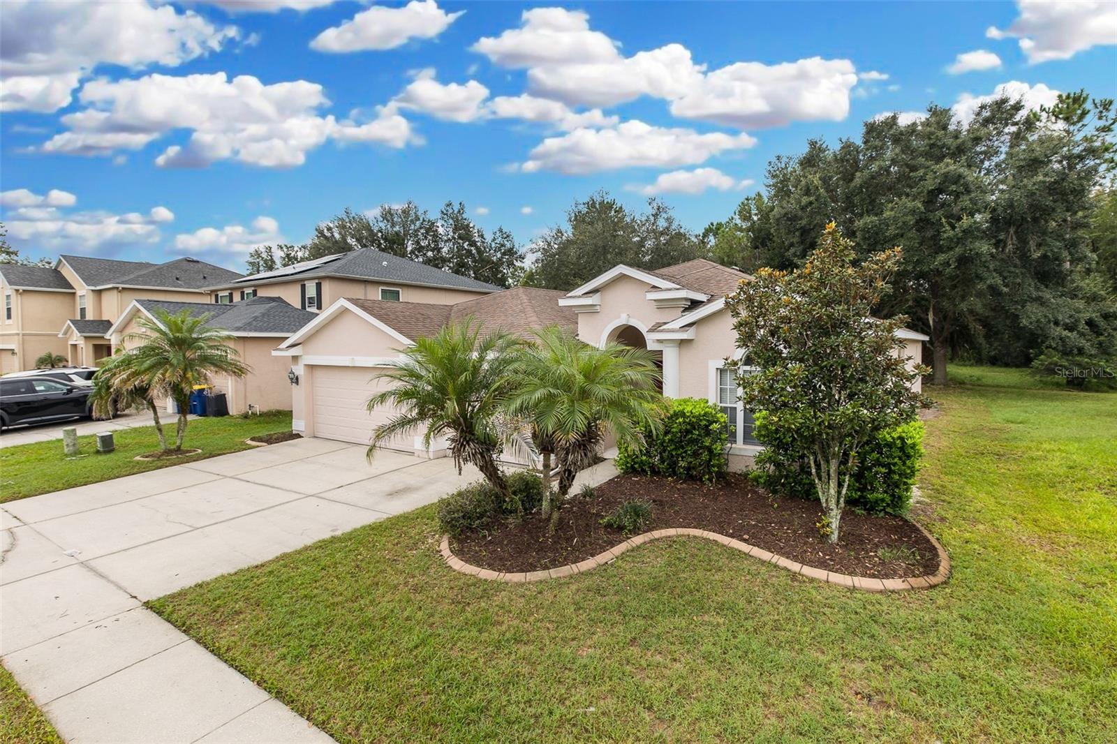 5815 JUSTICIA LOOP — photo 2