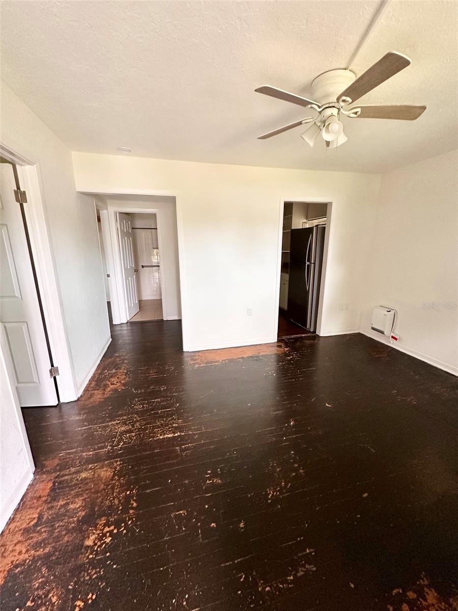 5231 48TH TER N — photo 2