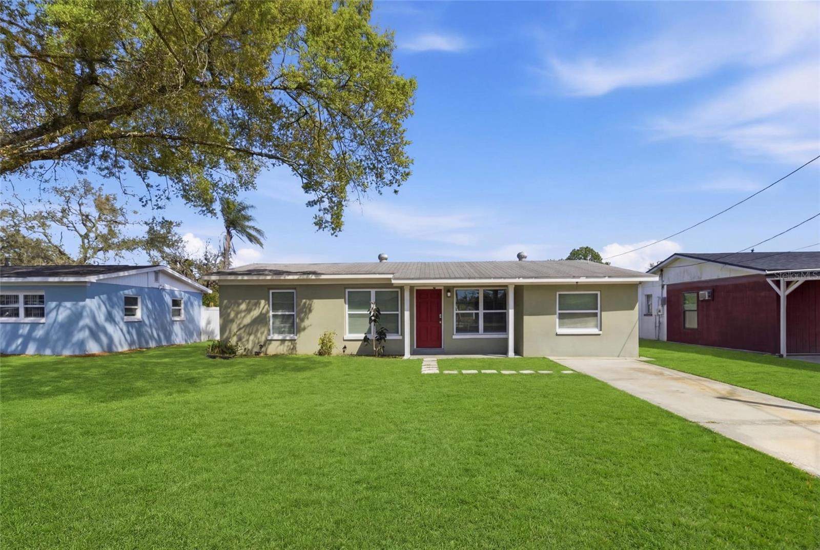 8609 CHINABERRY DR — photo 3