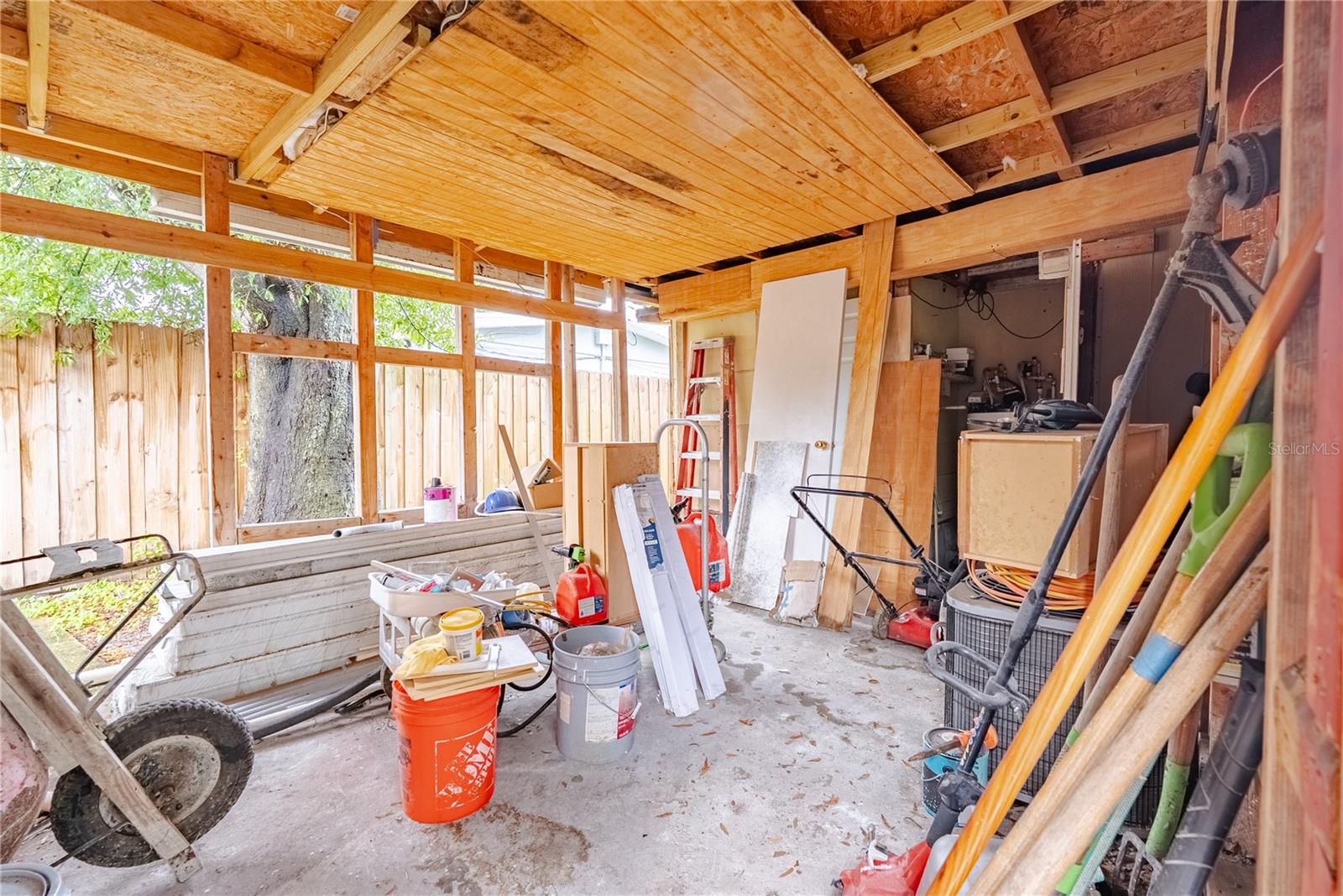 1738 W COMANCHE AVE — photo 44