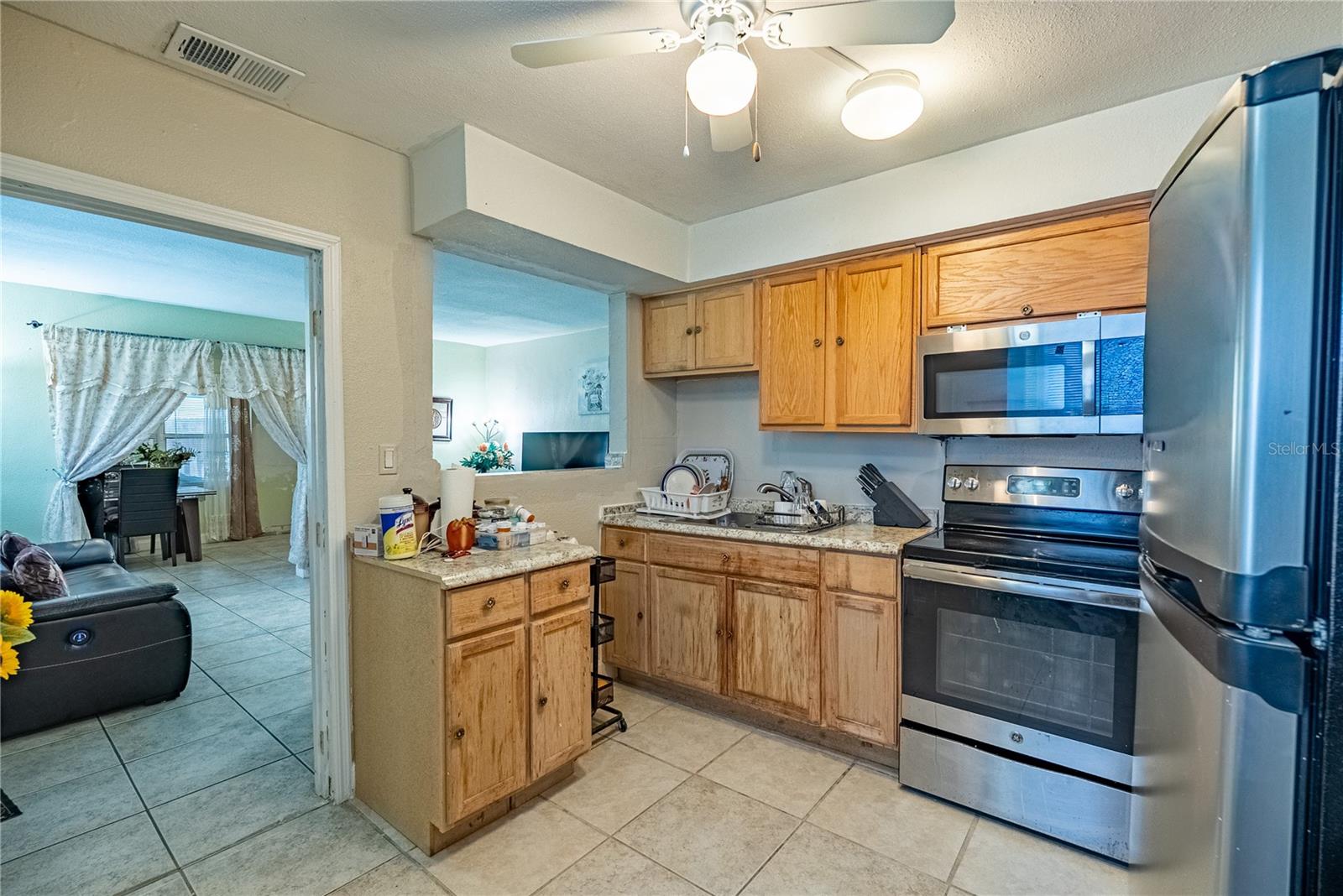 1738 W COMANCHE AVE — photo 13