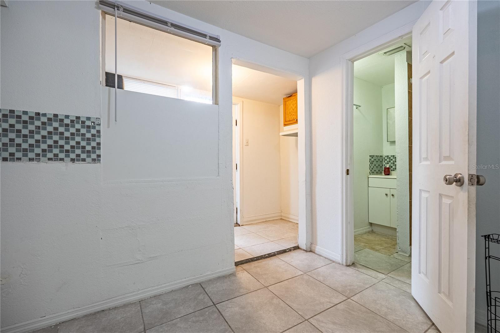 1738 W COMANCHE AVE — photo 35