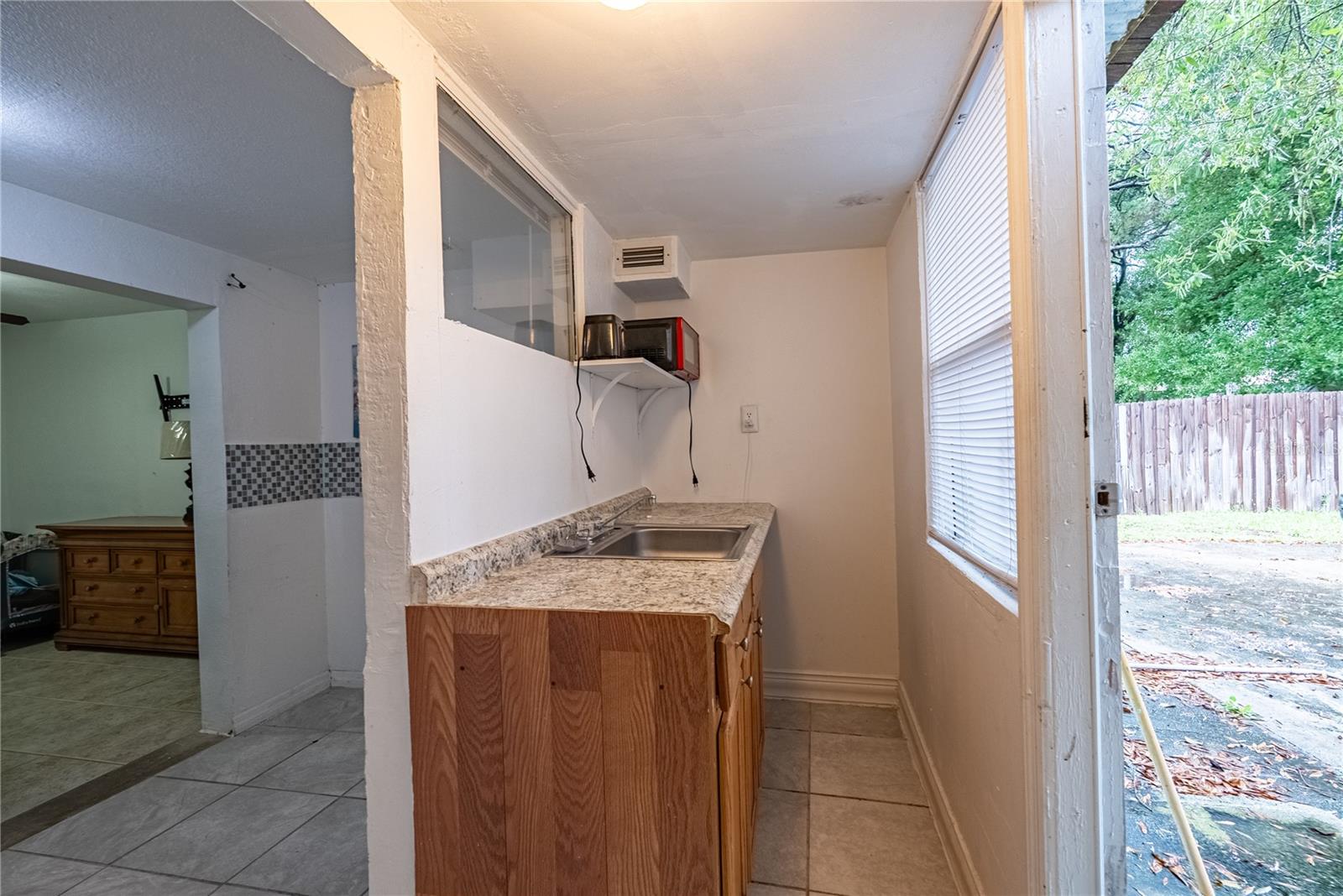 1738 W COMANCHE AVE — photo 33