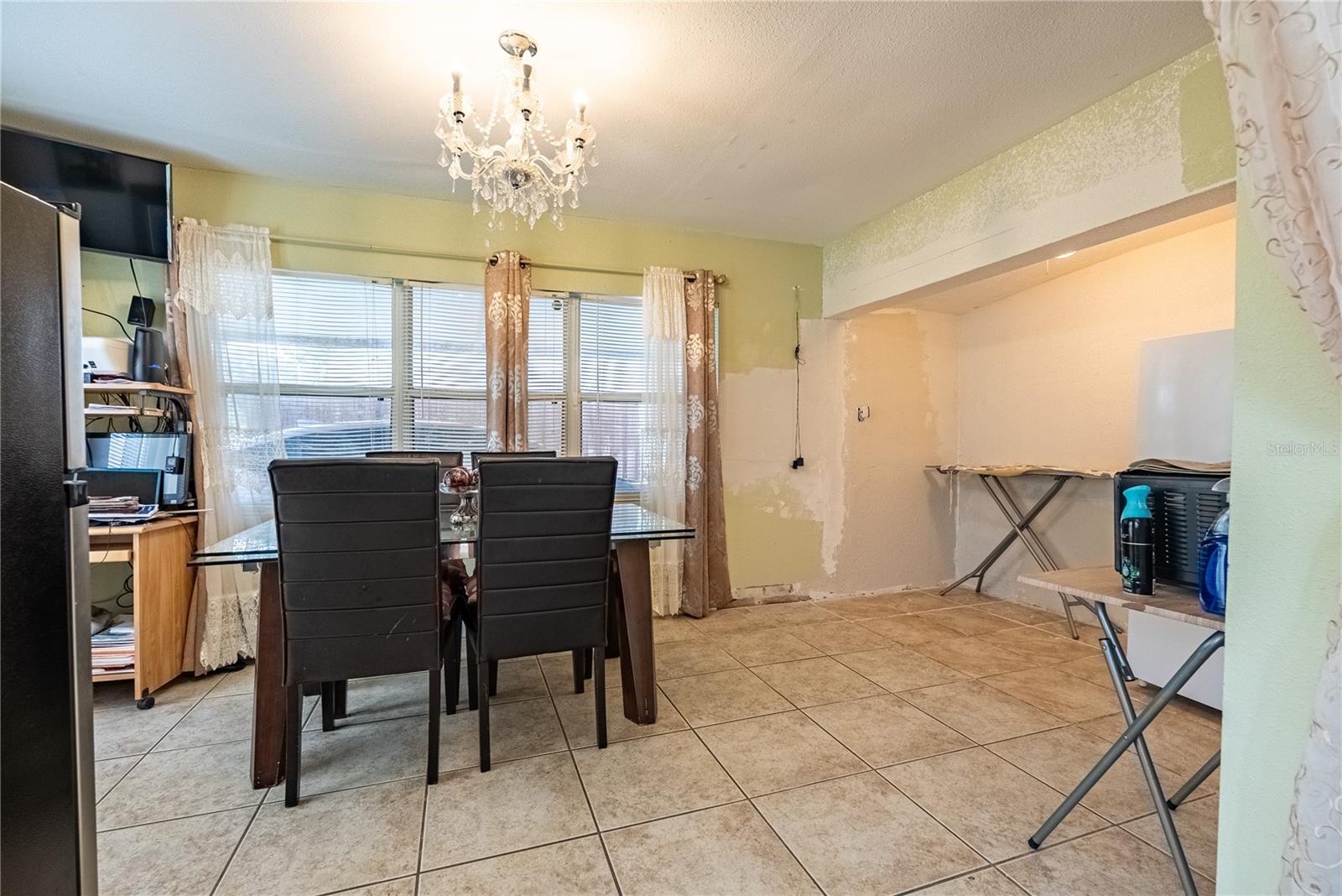 1738 W COMANCHE AVE — photo 9
