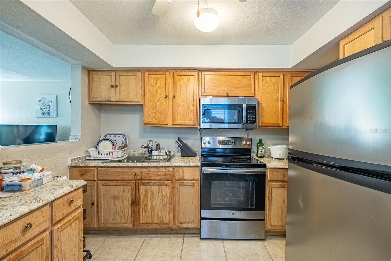 1738 W COMANCHE AVE — photo 12