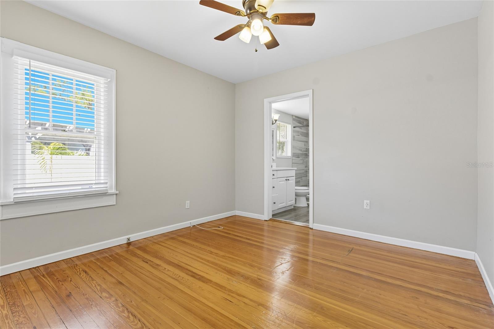 4701 HAINES RD N — photo 14