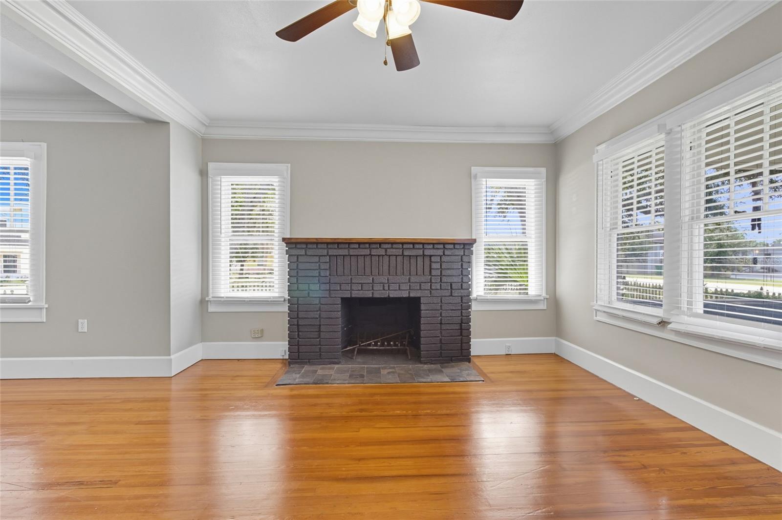 4701 HAINES RD N — photo 24