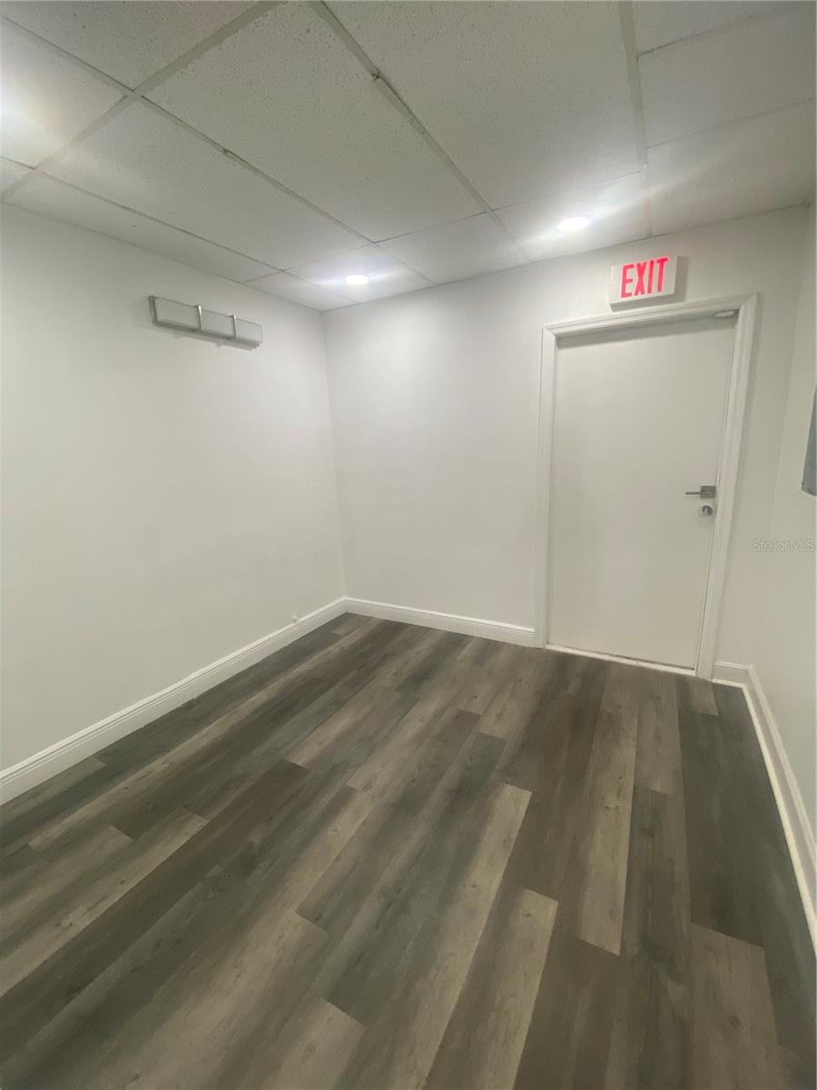 315 S PARSONS AVE — photo 10