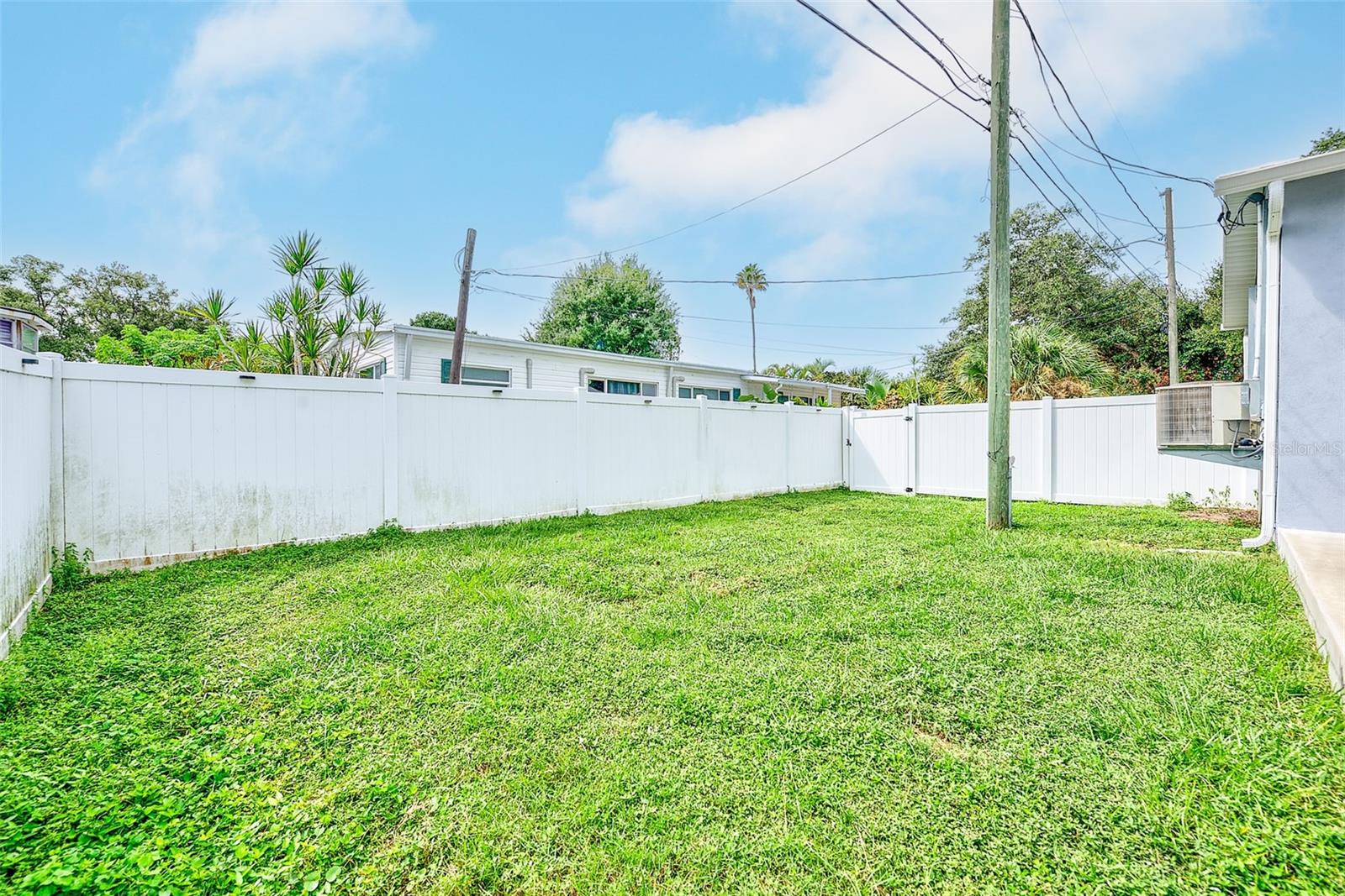 14334 CHANNEL DR — photo 29