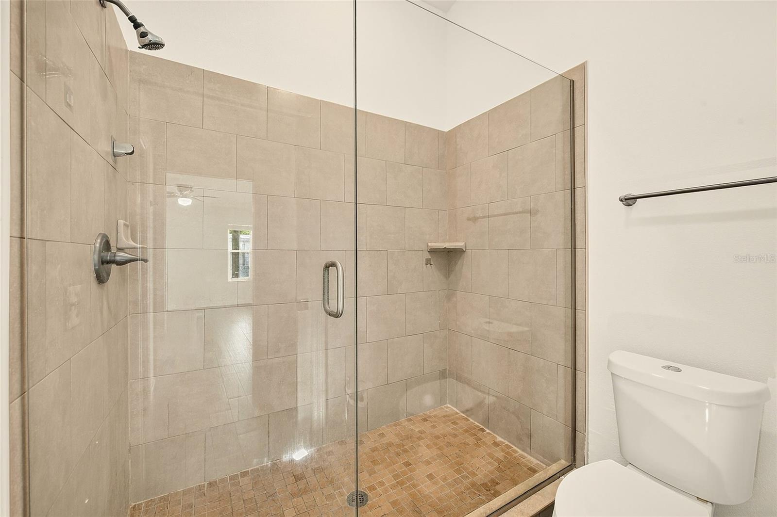 14334 CHANNEL DR — photo 15