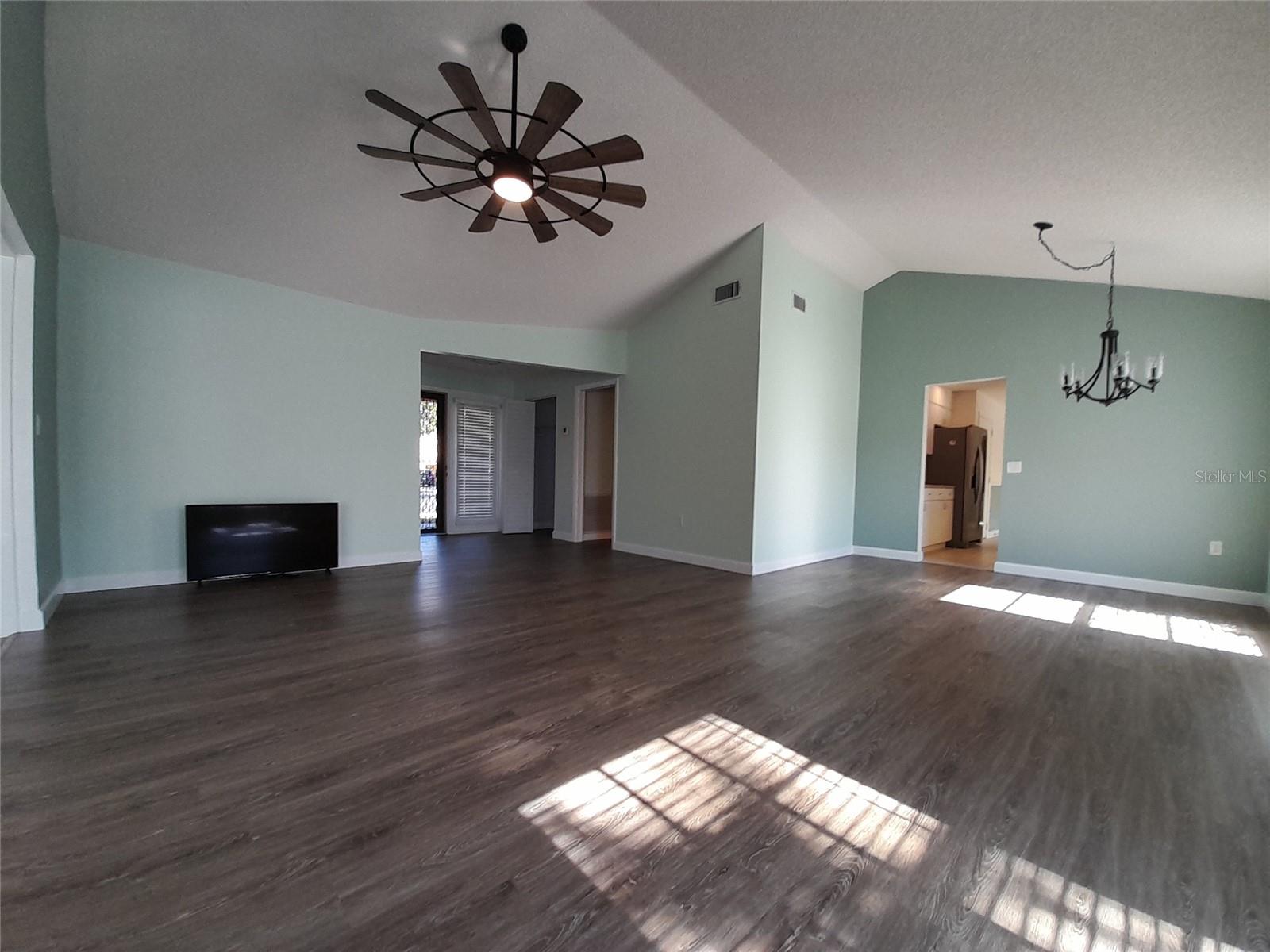 3520 57TH AVENUE CIR W #2 — photo 9