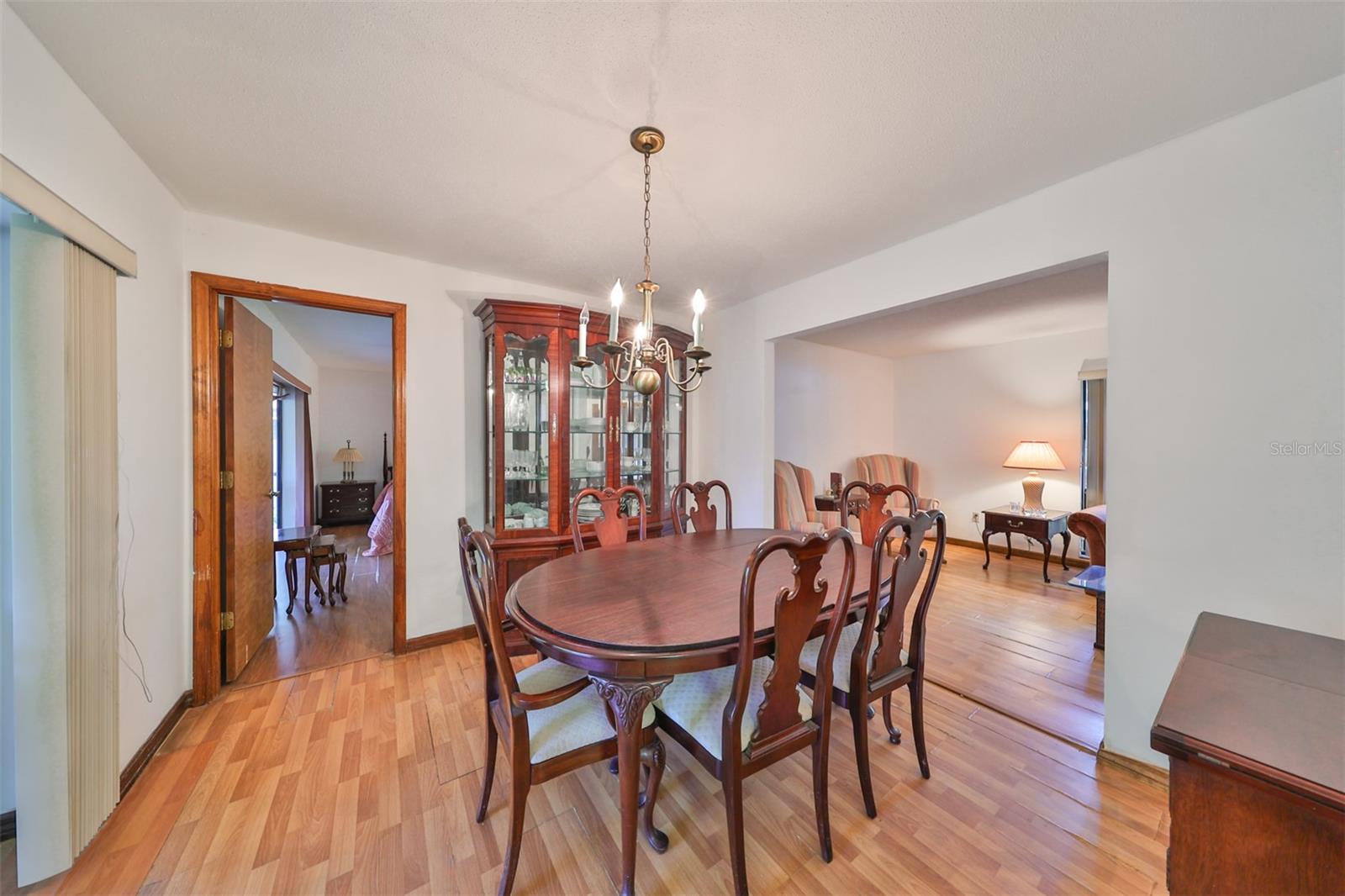 2609 MANOR OAK DR — photo 23
