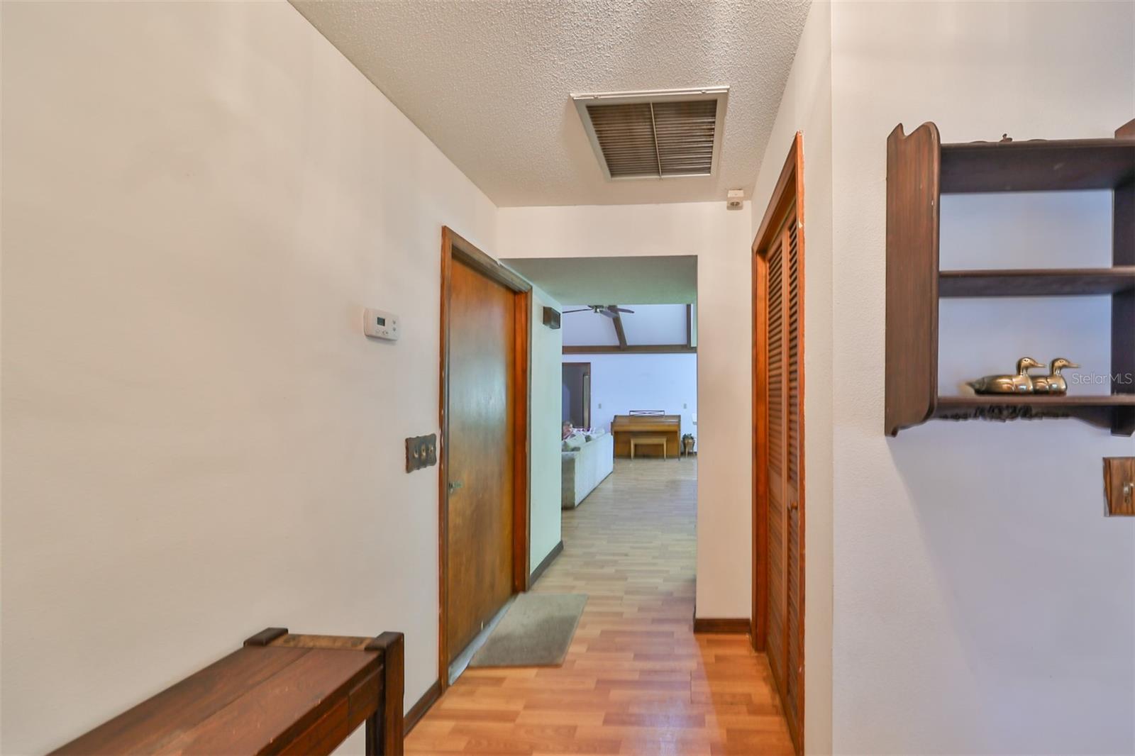 2609 MANOR OAK DR — photo 6